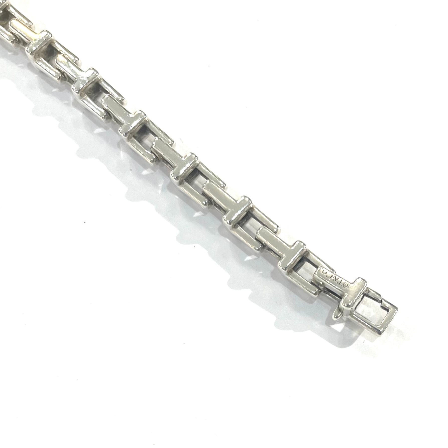 激レア【TIFFANY&CO. 】2573 ボリューム 重厚感Tモチーフ リンク