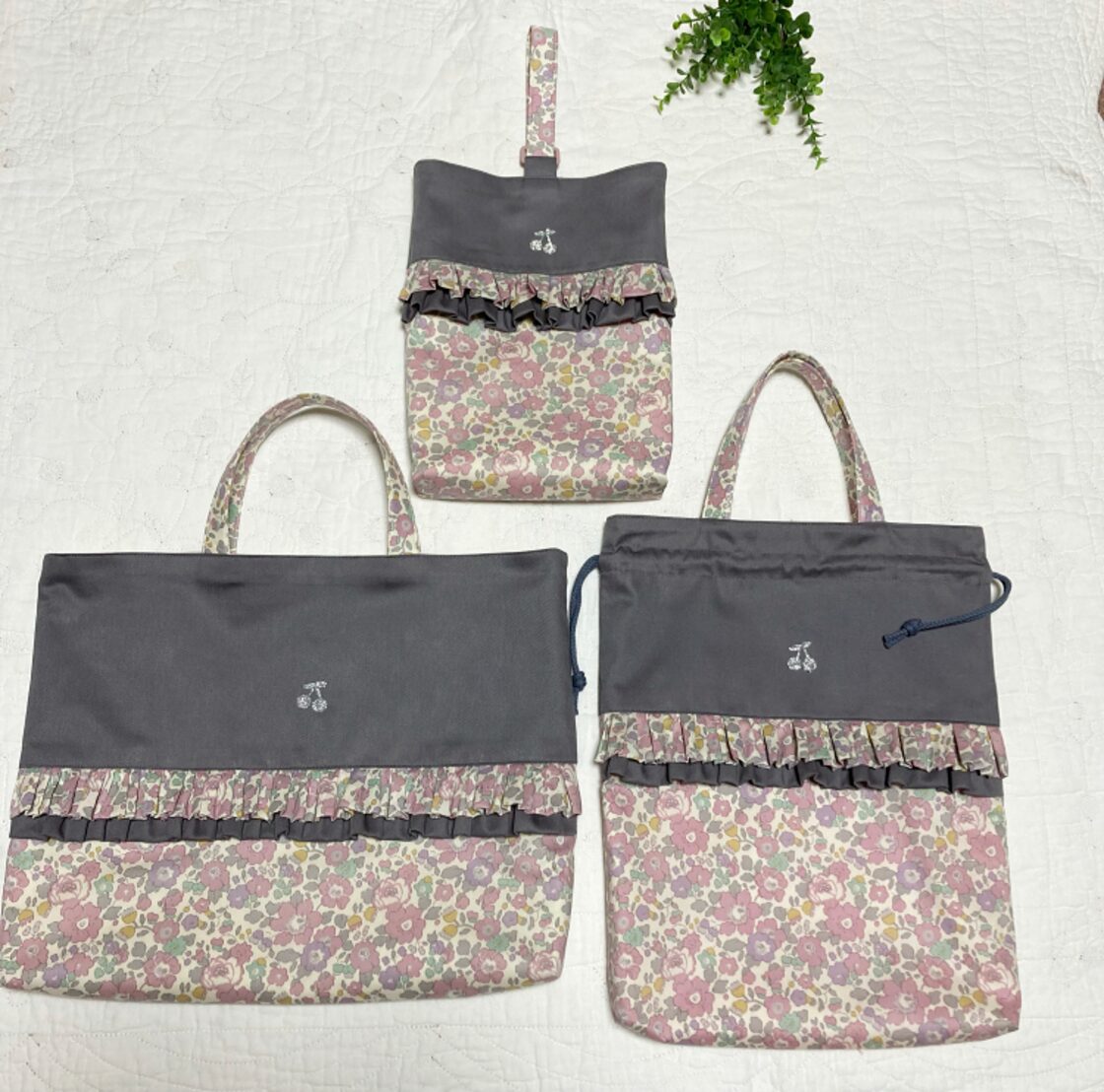 リバティ レッスンバッグ お着替え袋 上履き入れ 3点 ベッツィ 85L  