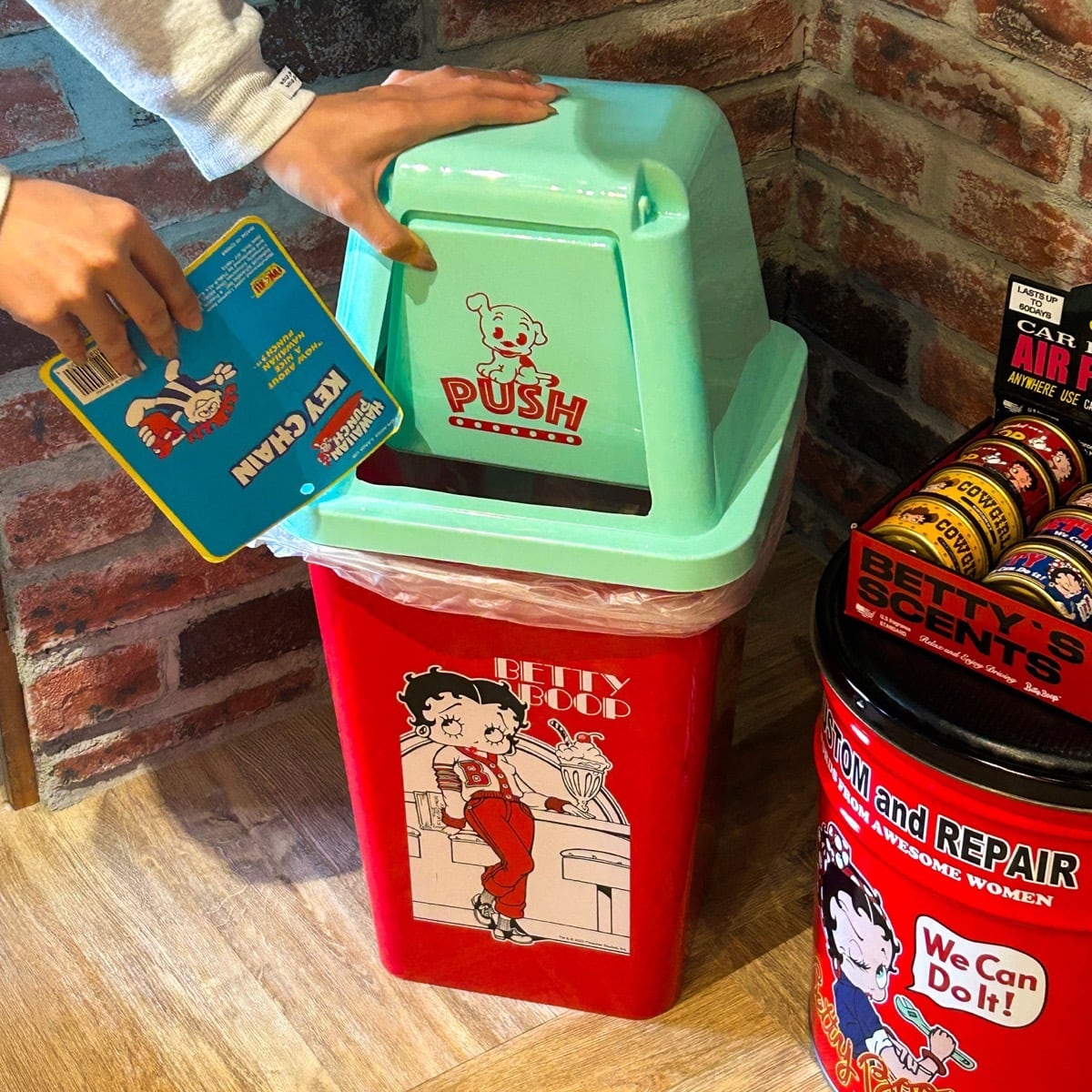 ダストボックス　20L アメリカン　男前インテリア　お洒落ゴミ箱 アメキャラ 20Lダストボックス アメリカン雑貨 | アメリカン ザッカ