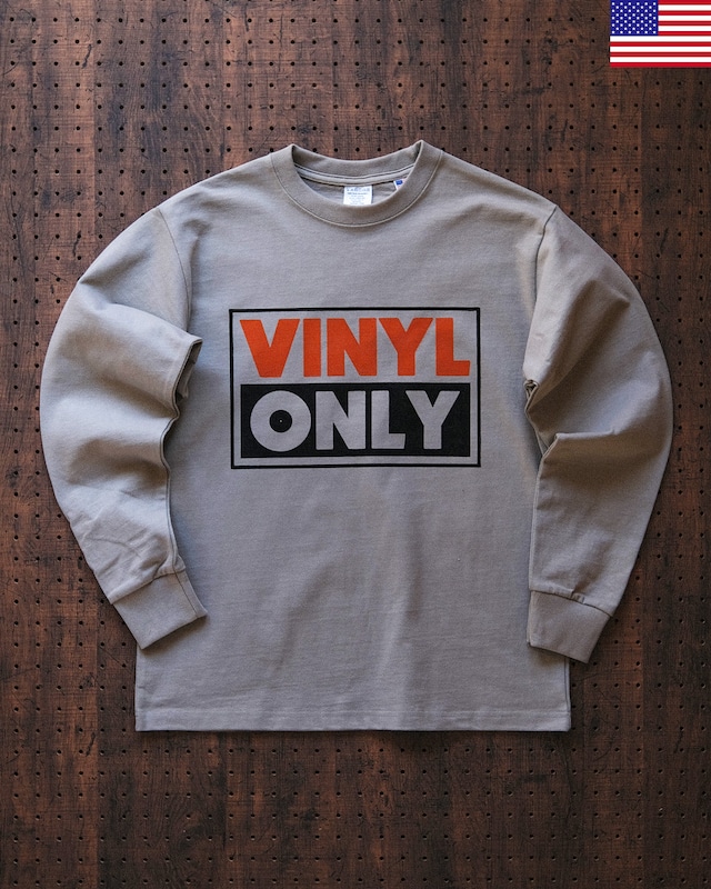 "vinyl only" long sleeve tee in dal sand（受注生産）