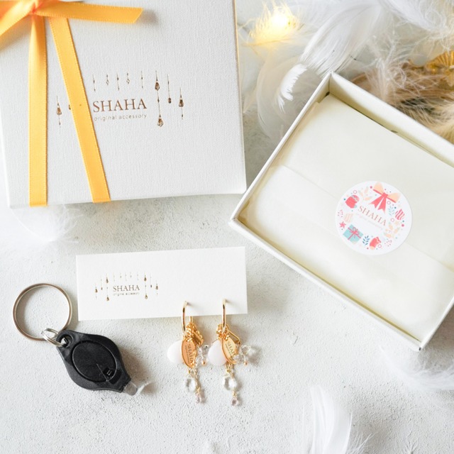 クリスマスギフト✴︎上品なだけじゃない楽しめるフープイヤリング/ピアス✴︎ギフトBOX付き
