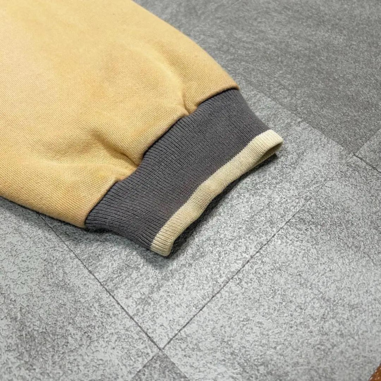 【最高配色】アディダス Vネック スウェット 80s 銀タグ 刺繍 ゆるだぼ