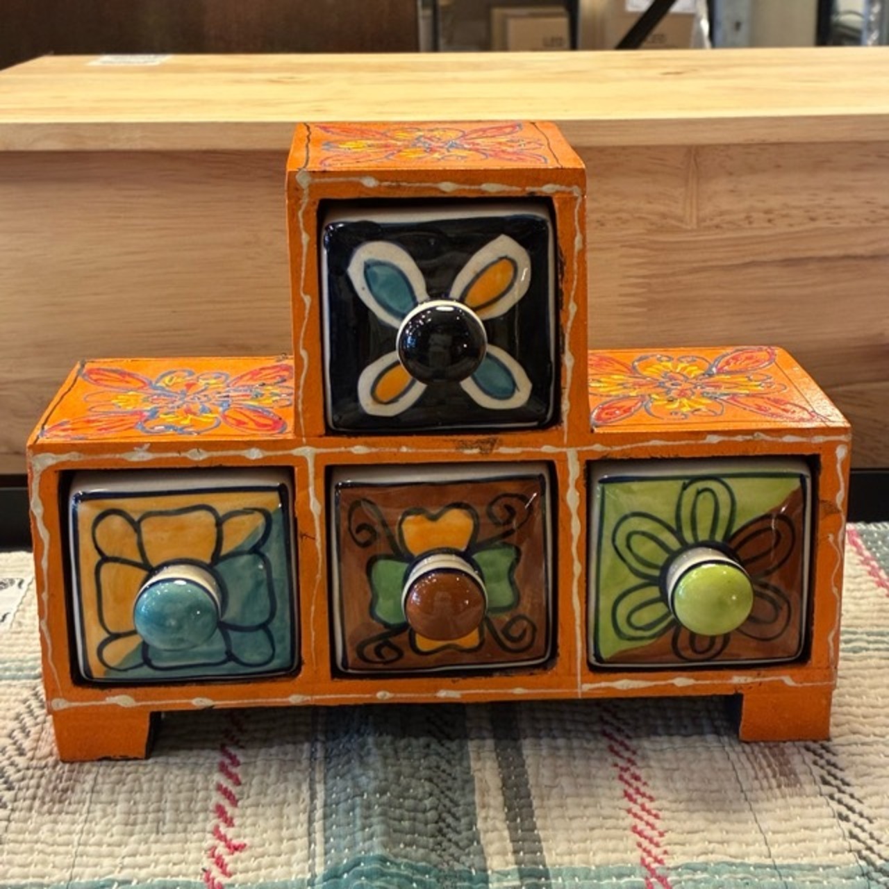 India Blue Pottery Mini 4-Drawer Unit　インド　ブルーポタリ4ドロワーチェスト　凸型　オレンジ　引き出し　置物　玄関収納　メヘンディアート　鍵入れ　印鑑入れ　ハンドメイド