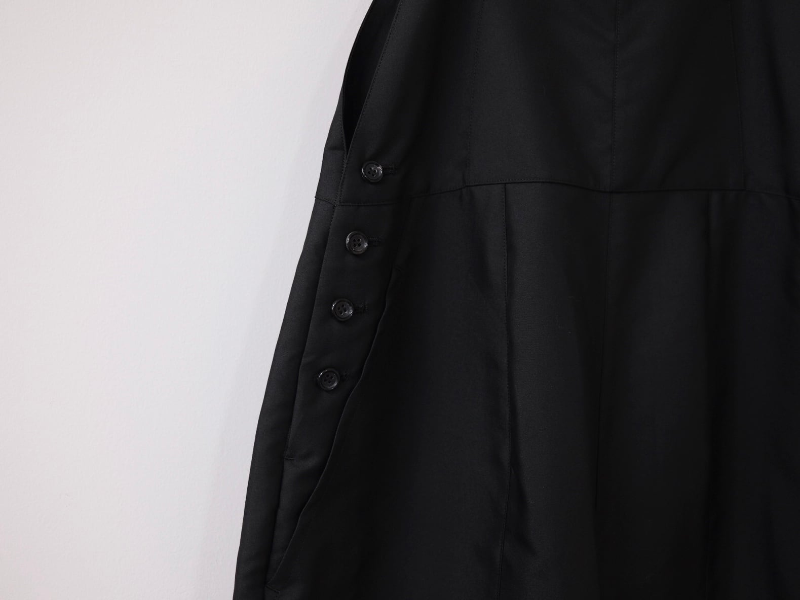 TENNE HANDCRAFTED MODERN “ EGG OVERALLS “ BLACK | Lapel online store