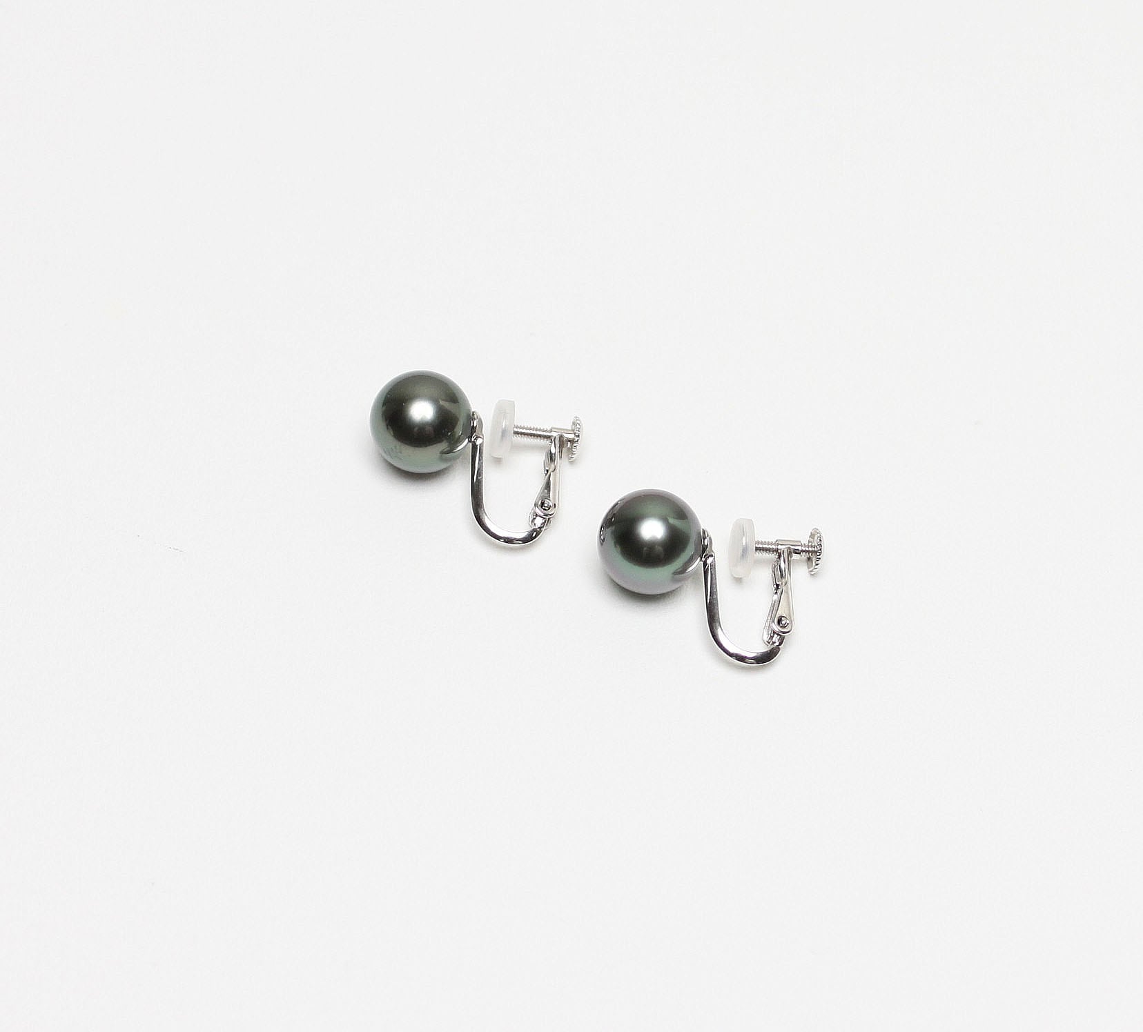 黒蝶 パール K18WG 9mm イヤリング 【公式通販】
