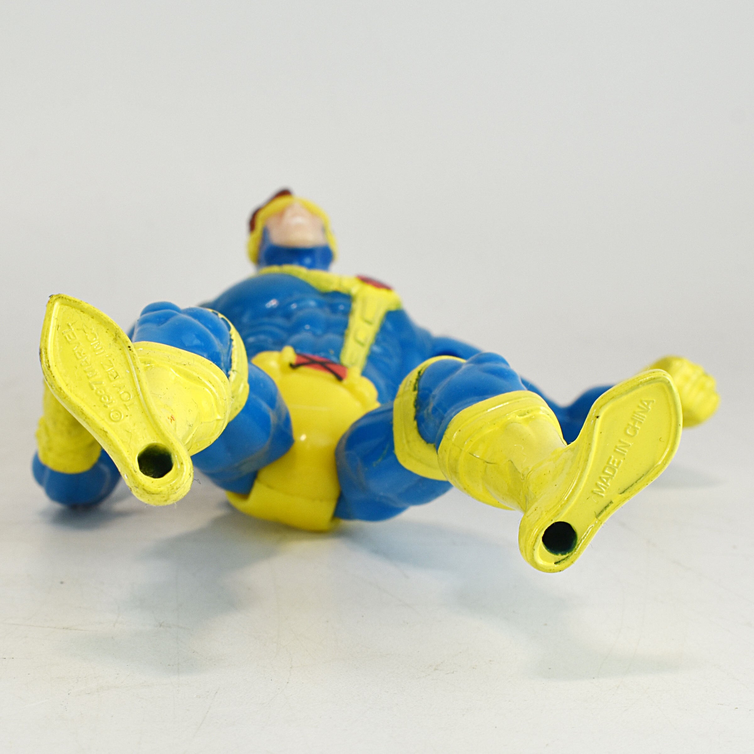 トイビズ X-MEN モンスターアーマー サイクロプス アクション