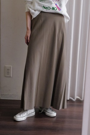 satin semi tight skirt khaki