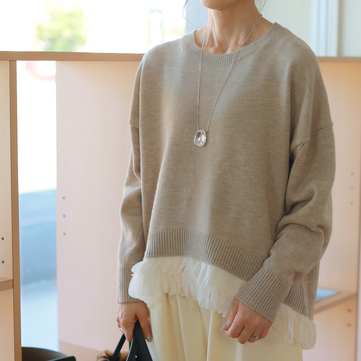 CHIGNON / シニヨン サークルフリル切替 ルーミーニット| 手洗い可で上品な大人甘ニット