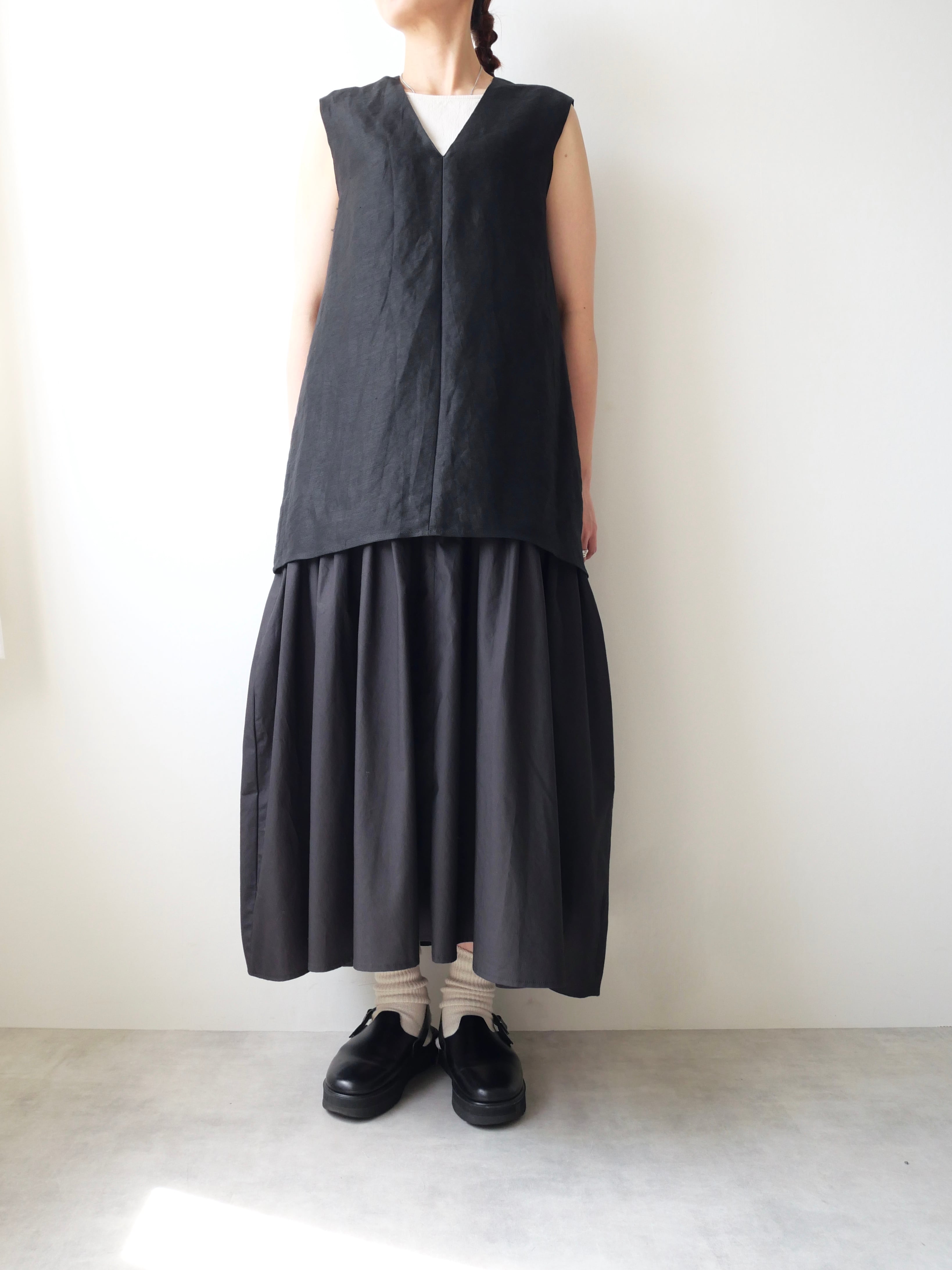 TENNE HANDCRAFTED MODERN / No sleeve dress