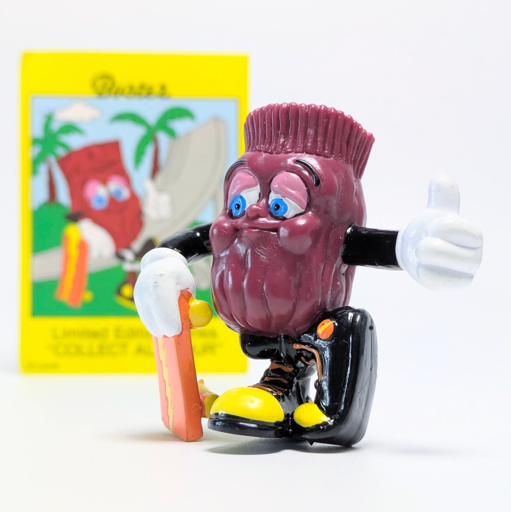 ☆ DEADSTOCK / VINTAGE 1991 ☆ 【 California Raisins(カリフォルニアレーズン)】『 Buster(バスター)/ Hardee's / CARD有り 』 ハーディーズミールトイシリーズ / PVC フィギュア ビンテージトイ 〚アメリカン雑貨 アメトイ〛