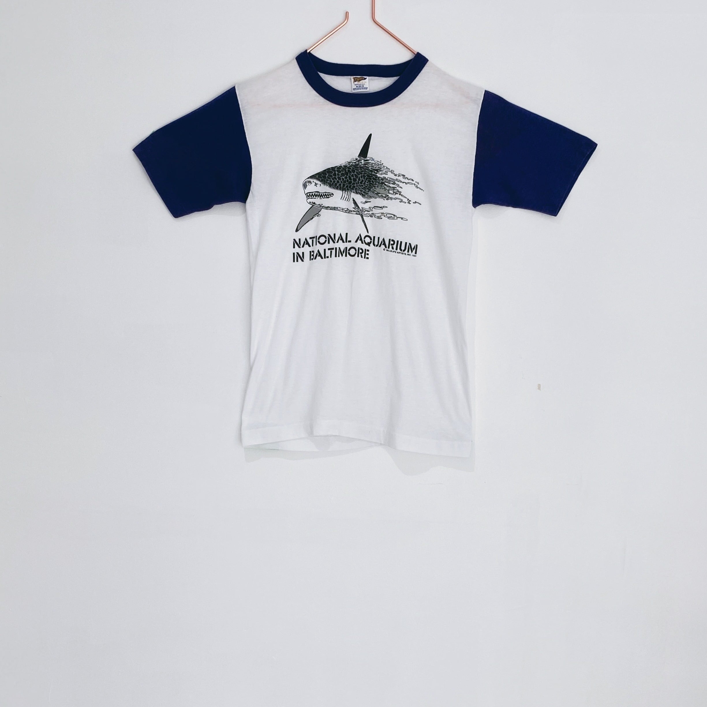 ◼︎'81 SHARK AQUARIUM baseball T-shirts from U.S.A.◼︎