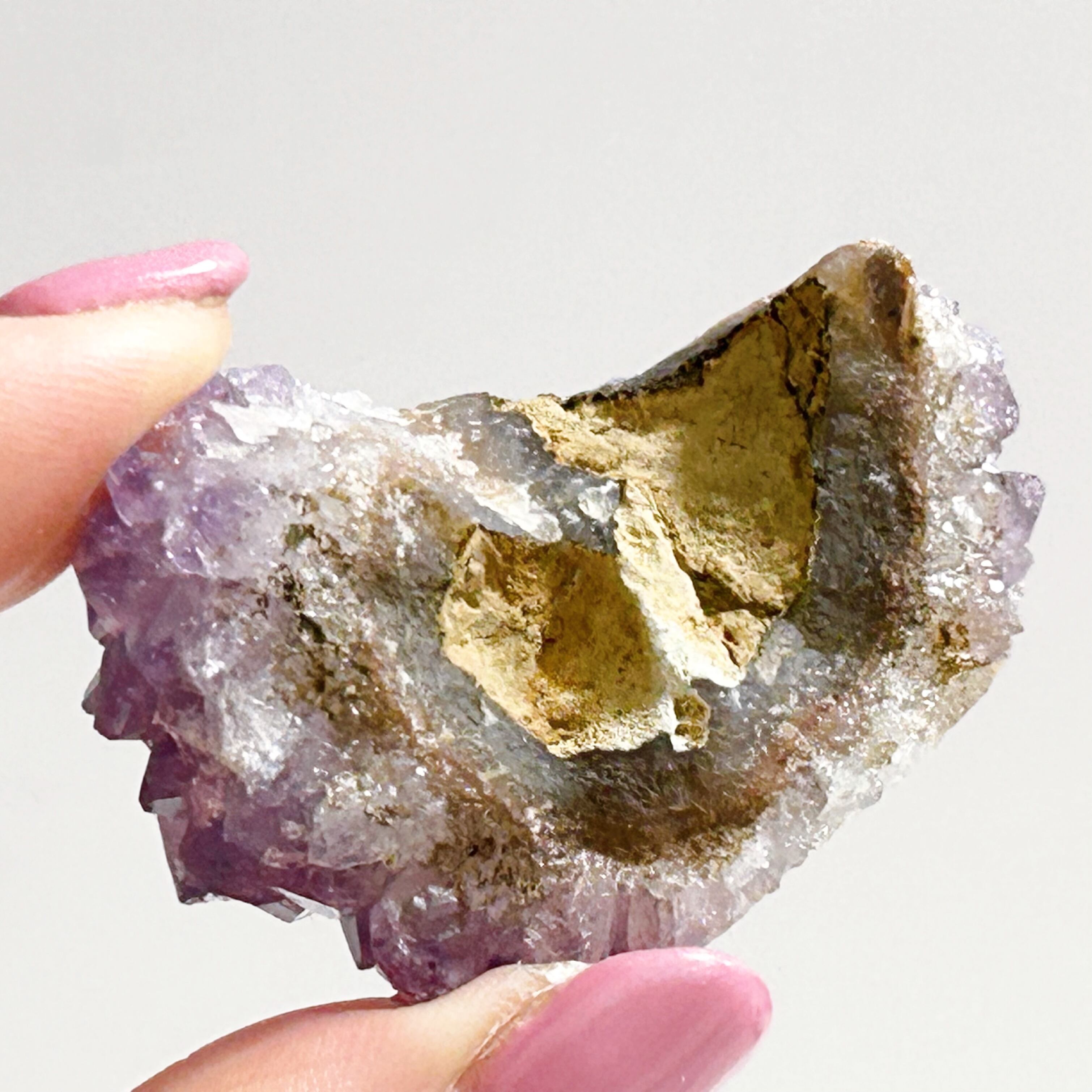 アメジストフラワー | 天然石・パワーストーンのお店 ハピタロ Shop