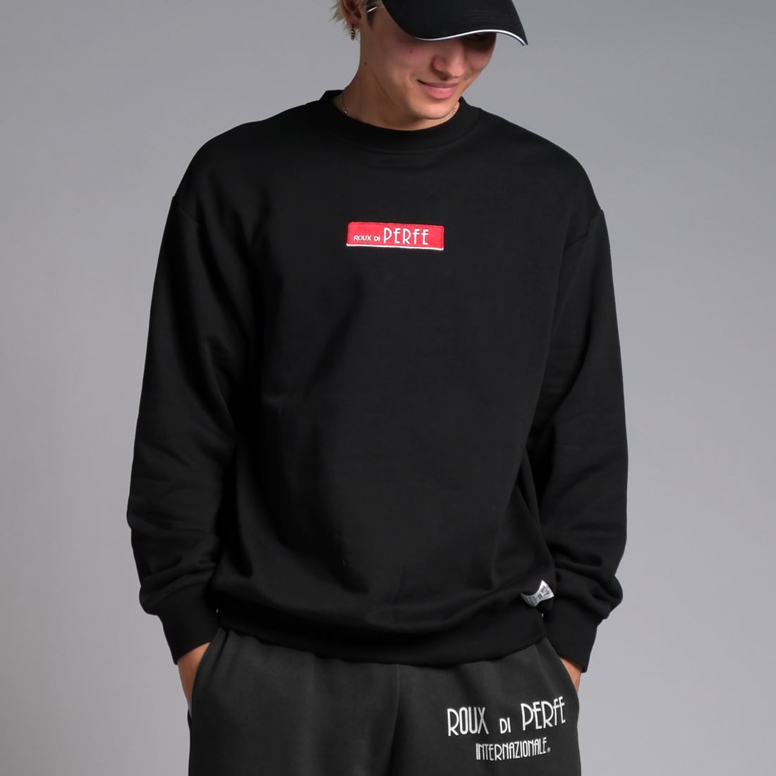 レインボーロゴ刺繍トレーナー | ROUX DI PERFE INTERNAZIONALE ルゥ