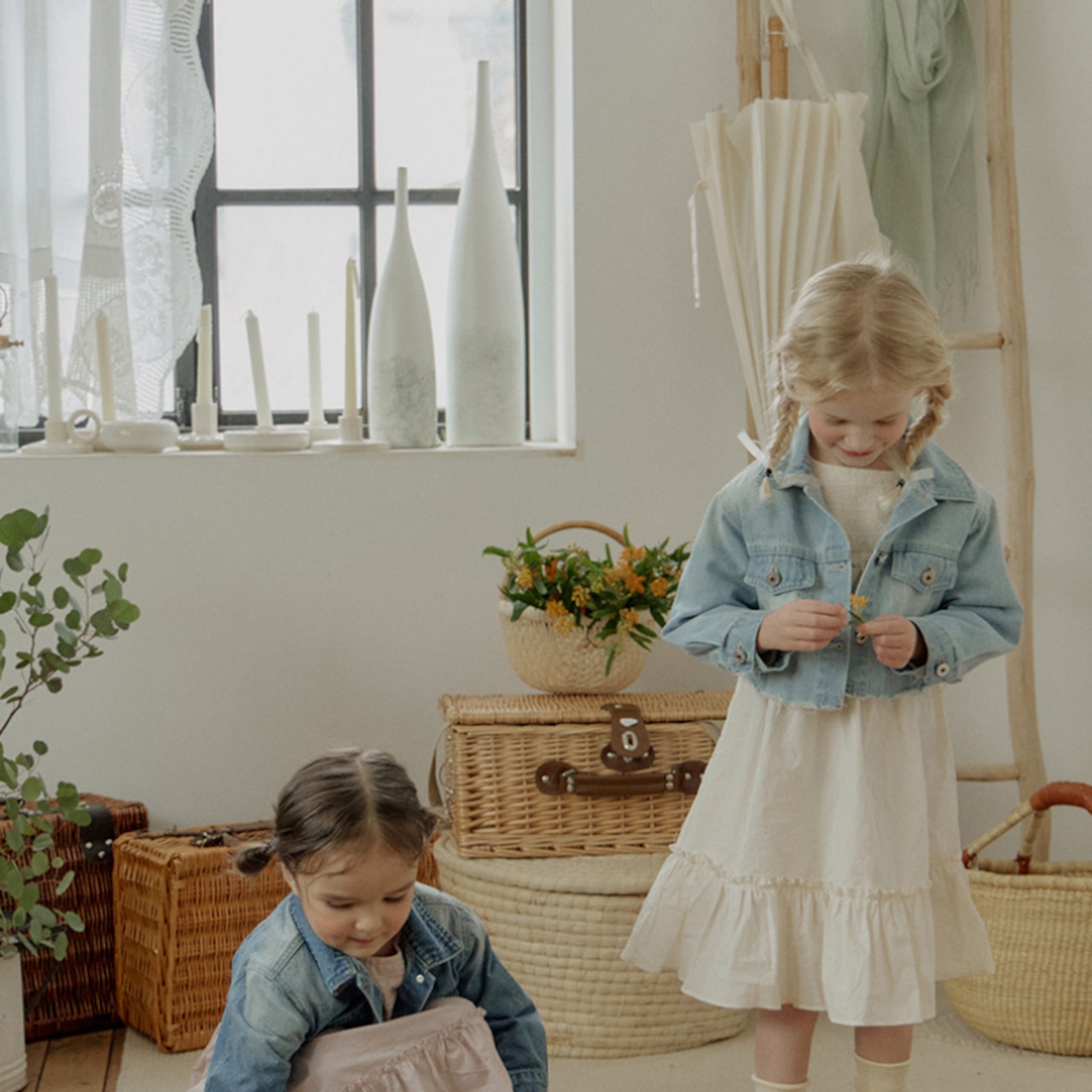 秋肩レースつき長袖ワンピース2色