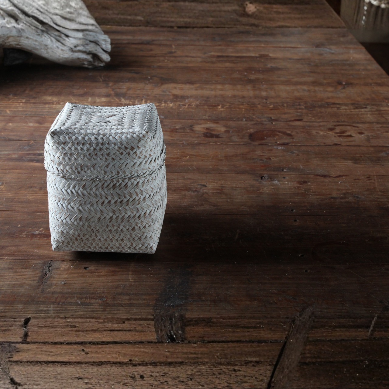 White Bamboo Basket S / Indonesia