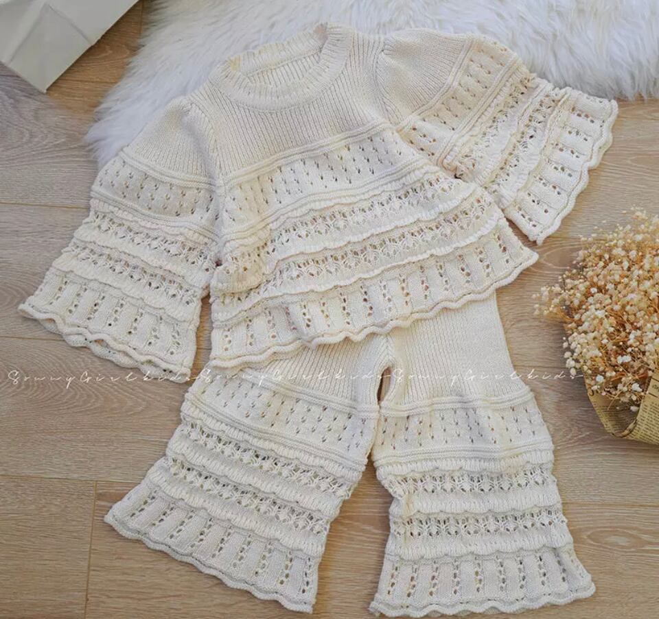 鍵あみニットセットアップ………海外子供服 韓国 秋冬 レース 女の子 パンツ ナチュラル