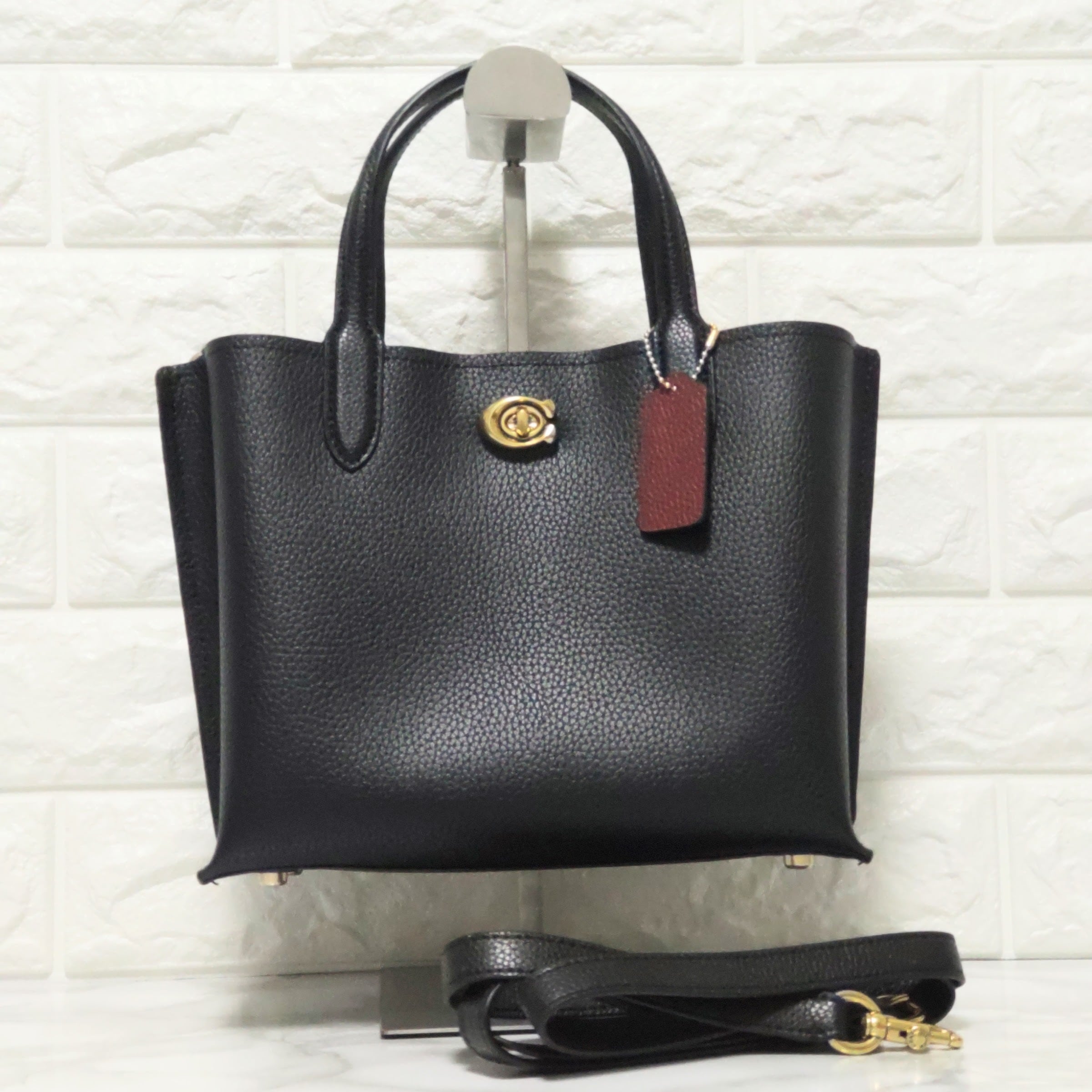 COACH コーチ ウィロウ トート ブラック 黒 斜め掛け クロスボディー 