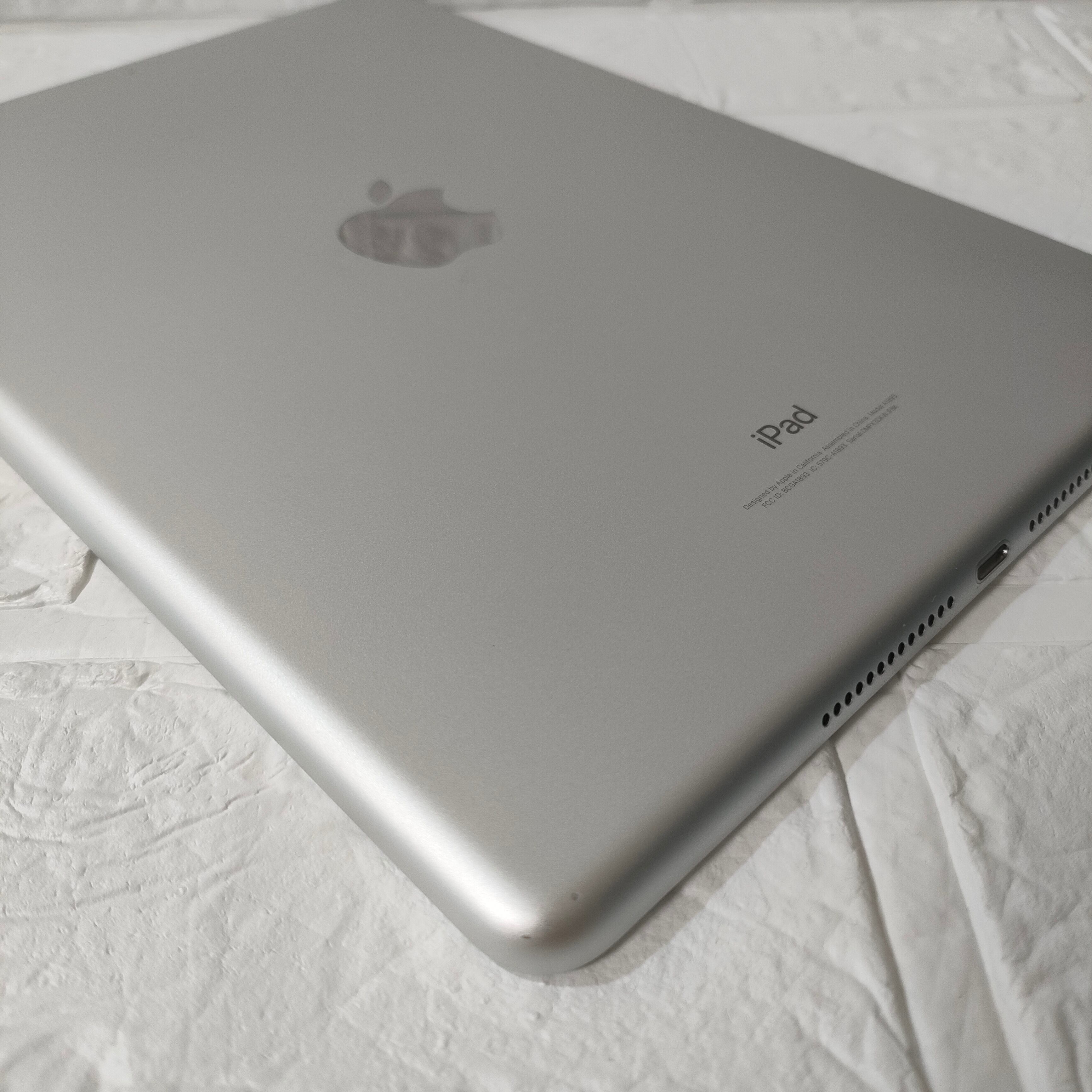 第6世代 iPad 32GB wifiモデル 管理番号：1002