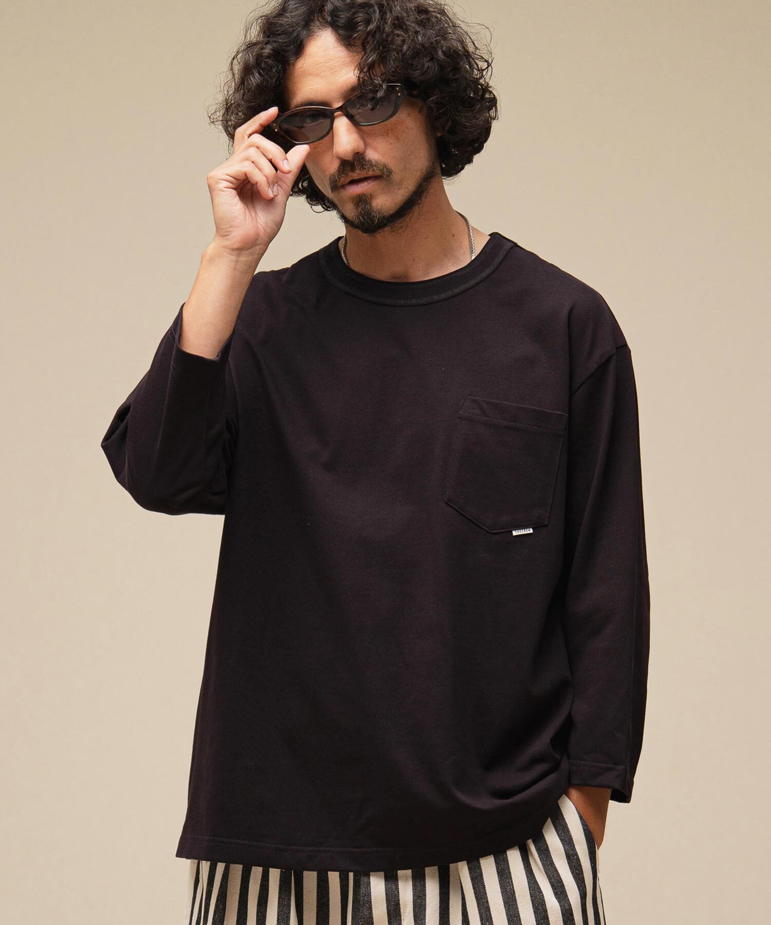 THEOREM Flag Label Poketed 3/4 sleeve Tee (BLK) TRM-2624015