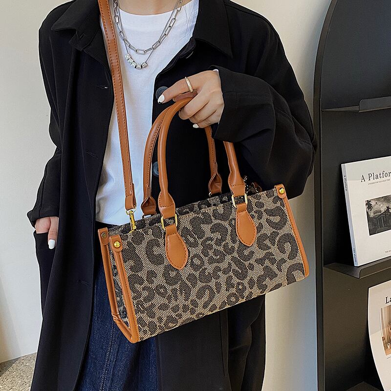 レオパードプリント柄オータムウィンター 秋物 冬物 ハンドバッグ メッセンジャーバッグ Tiancai_Wing_Bag93179290517