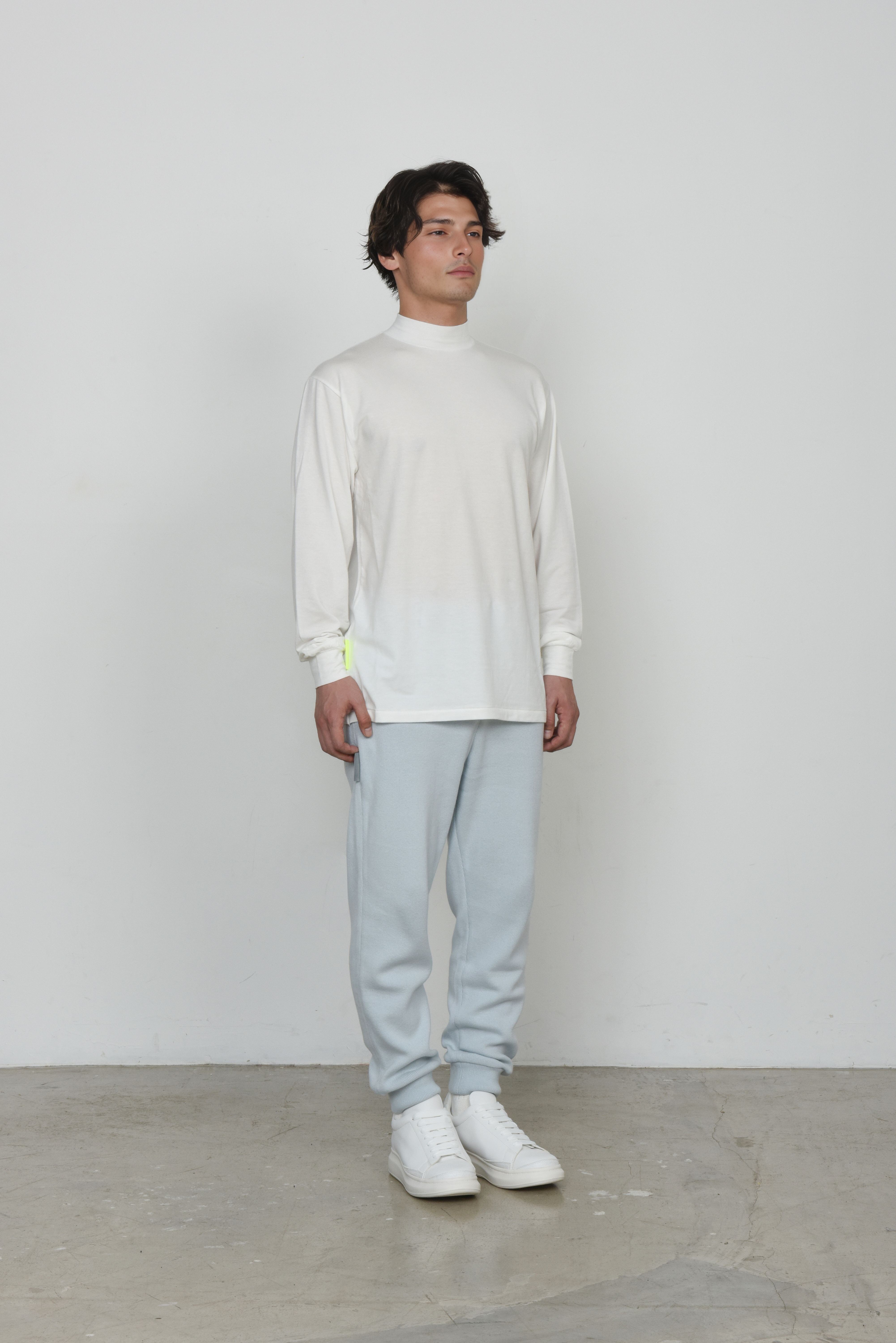MOCK NECK WHITE | lolo