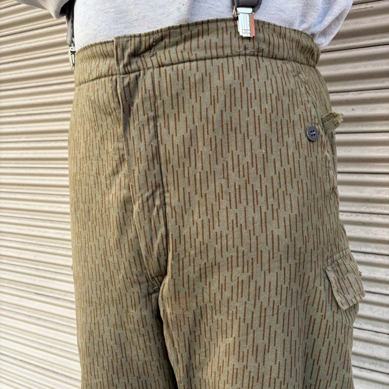 70s 東ドイツ軍 実物 NVA レインドロップカモ カーゴパンツ W88cm 中綿