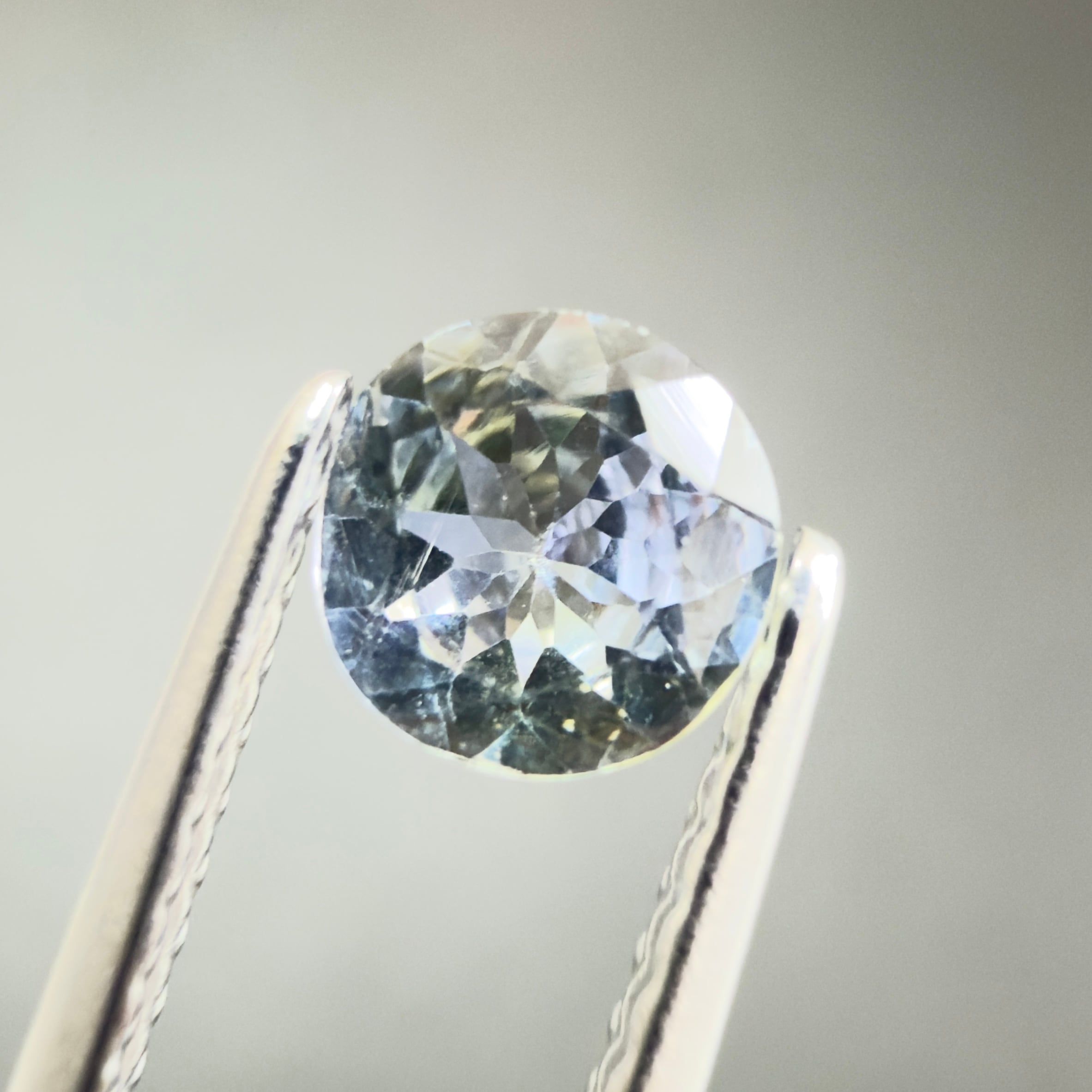 バイカラータンザナイト】 ルース タンザニア産 0.46ct | たからいし