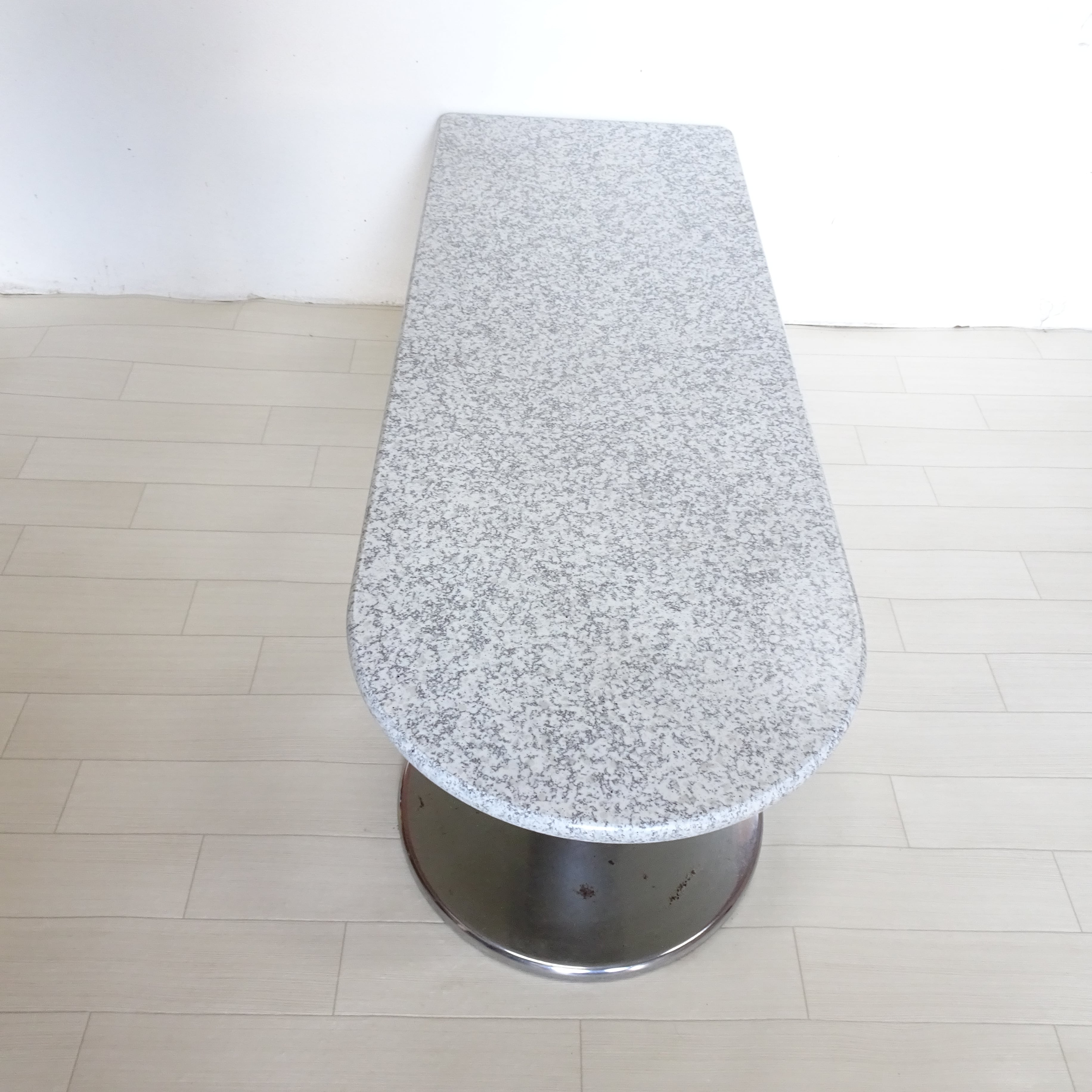 [御影石張りハンドメイドローテーブル] ウレイラ 御影石柄のローテーブル | 純喫茶家具の村田商會