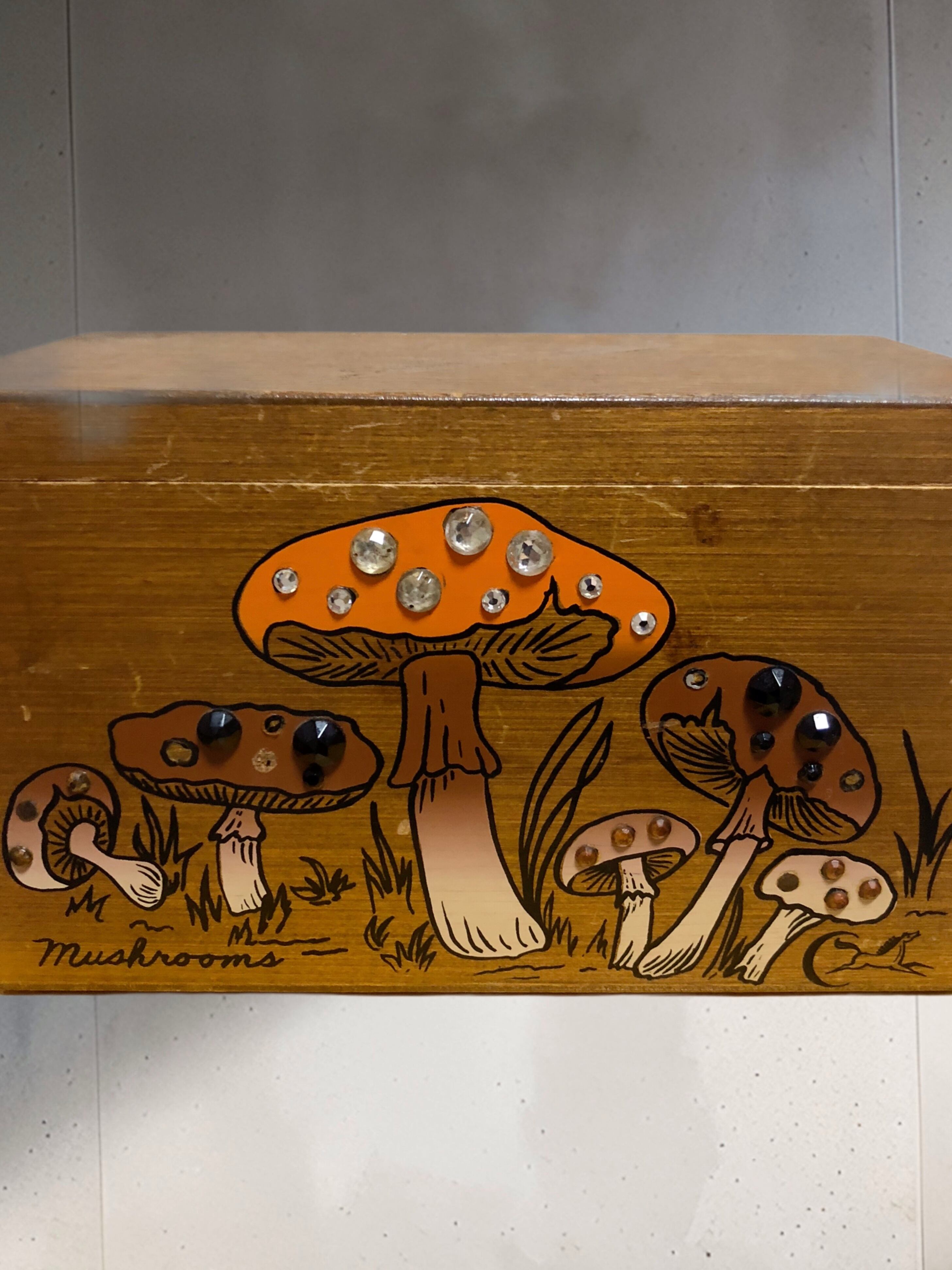Enid Collins ヴィンテージ ビジューバッグmushrooms きのこ 再入荷 