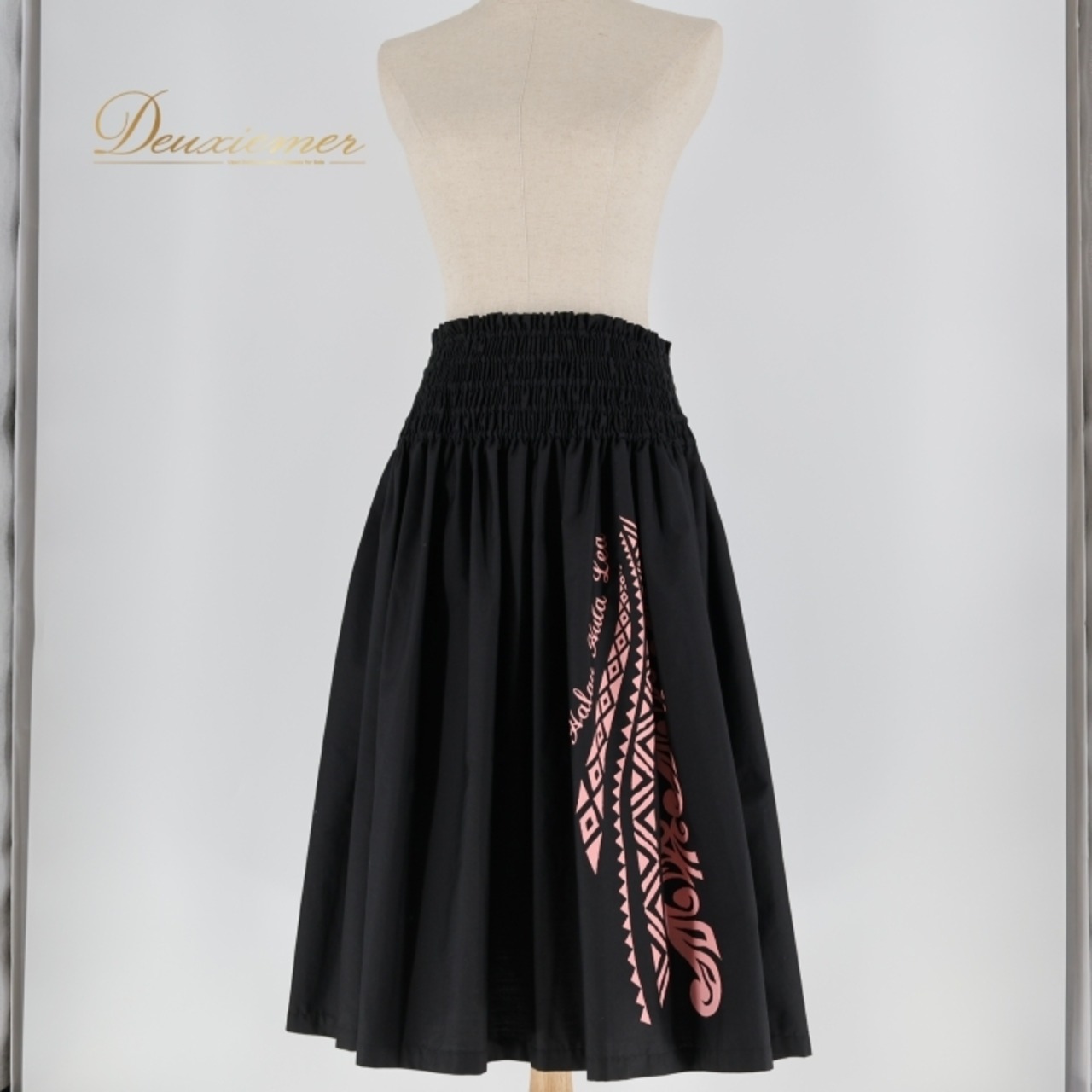 フラダンス 衣装 パウスカート アロハスタンダード ブラック系 ALOHA STANDARDS 日本製 シングル シンプル ツーカラー かわいい 華やか 綺麗 大人っぽい ハワイアン アロハ ハワイアンプリント フラ ダンス レッスン 練習 ピンク系