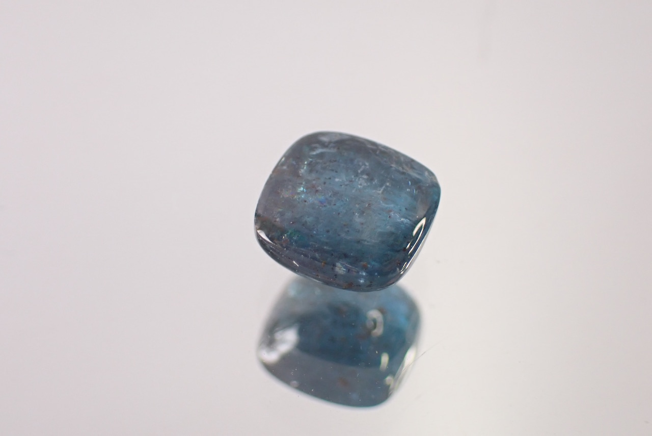 インディゴカイヤナイト　2.10ct　[D9-154]