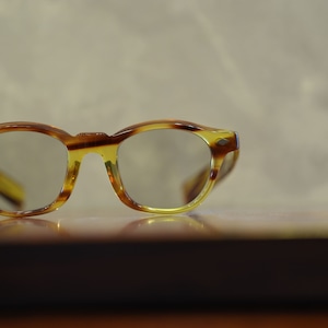 guepard(ギュパール) "gp-12pp" pain perdu -green lens-