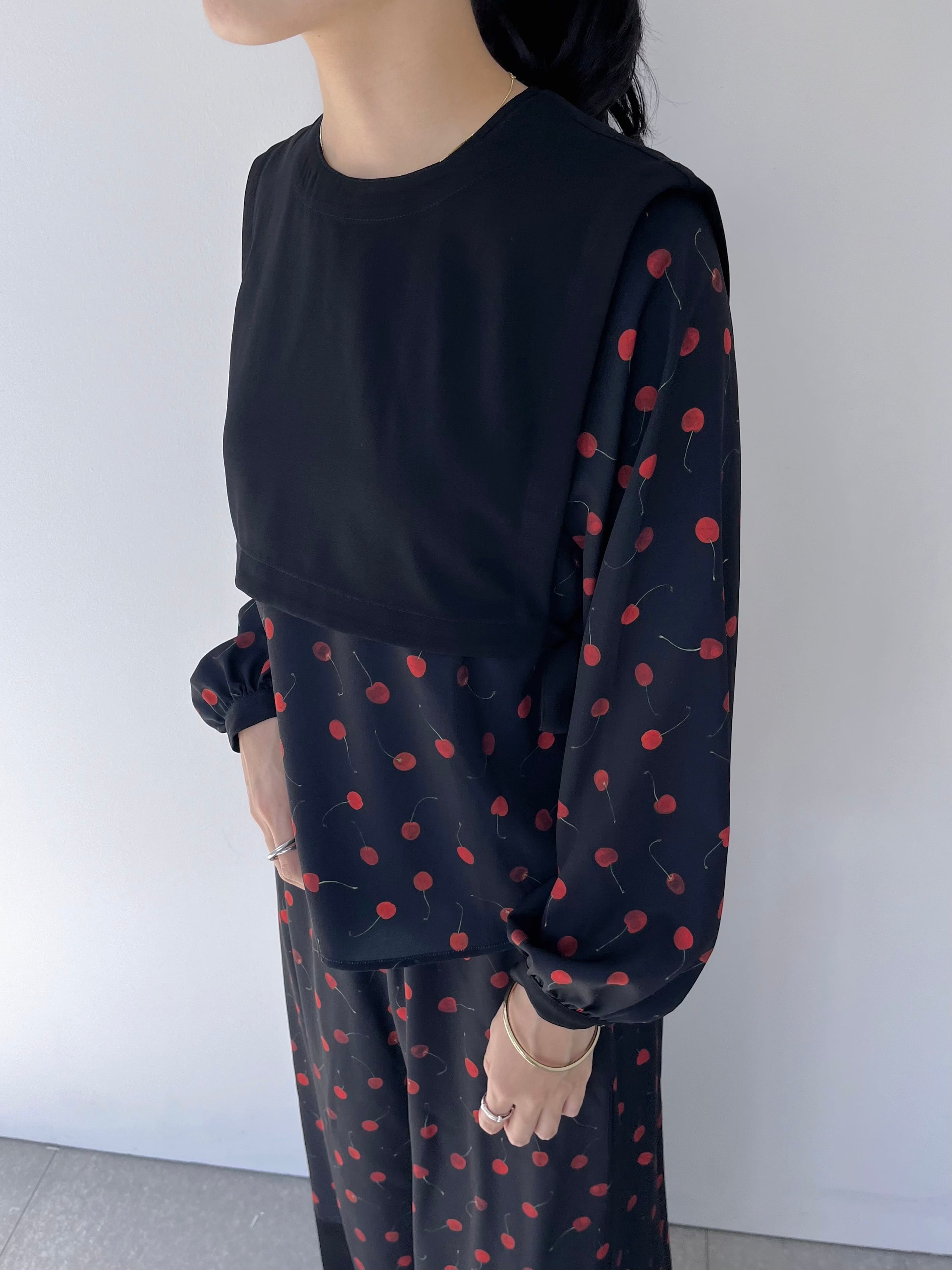 LOKITHO Cherry layard top | KOKO