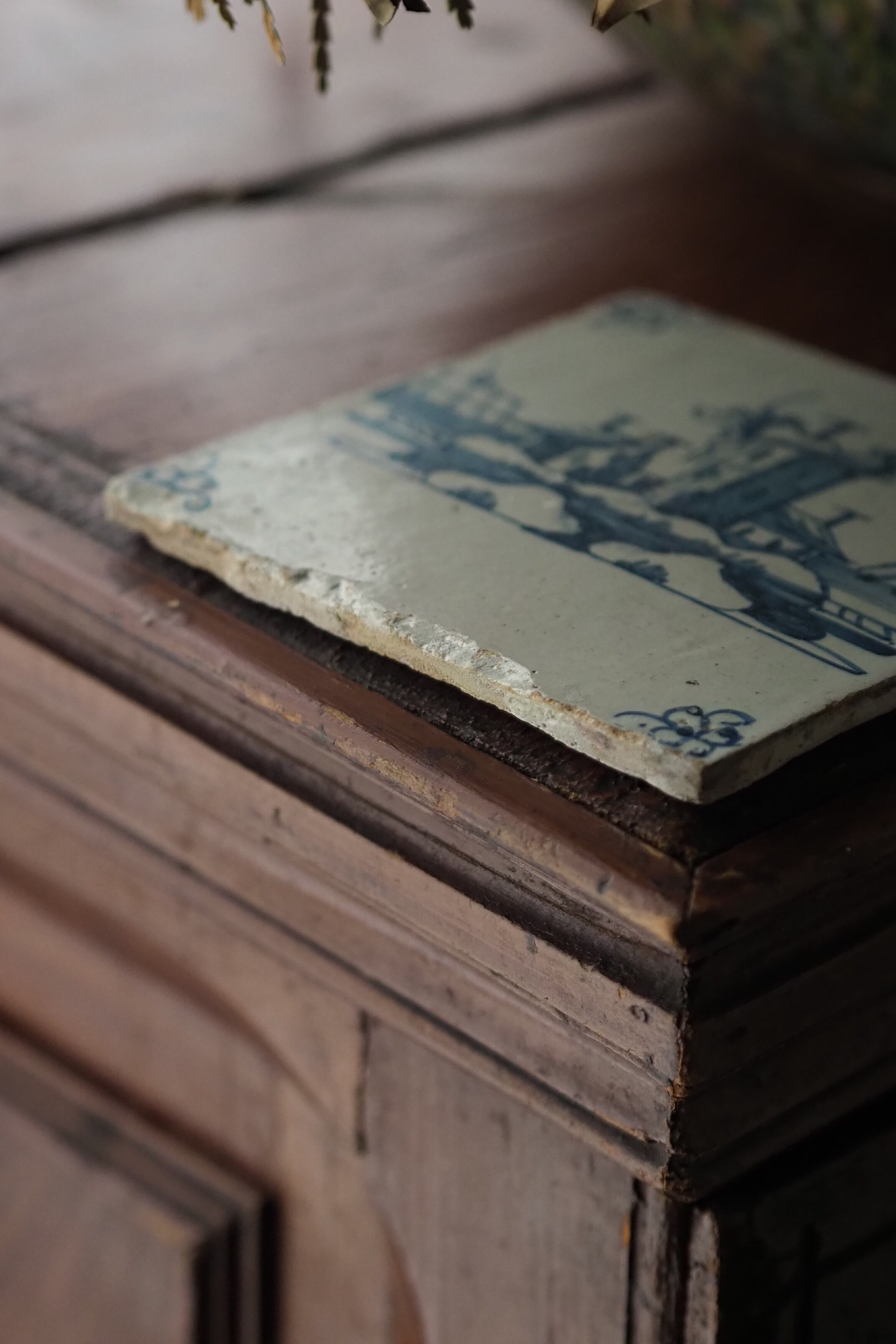 デルフトタイル 浮かぶ小島にある家-antique delft tile