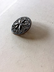 19世紀 フランス 2.8c 黒銀の潜む万華鏡的花々とカットスチールボタン アンティーク