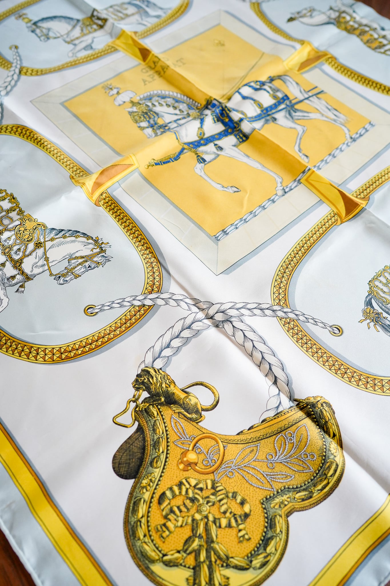 HERMÈS Carre 90 Silk Scarf 
