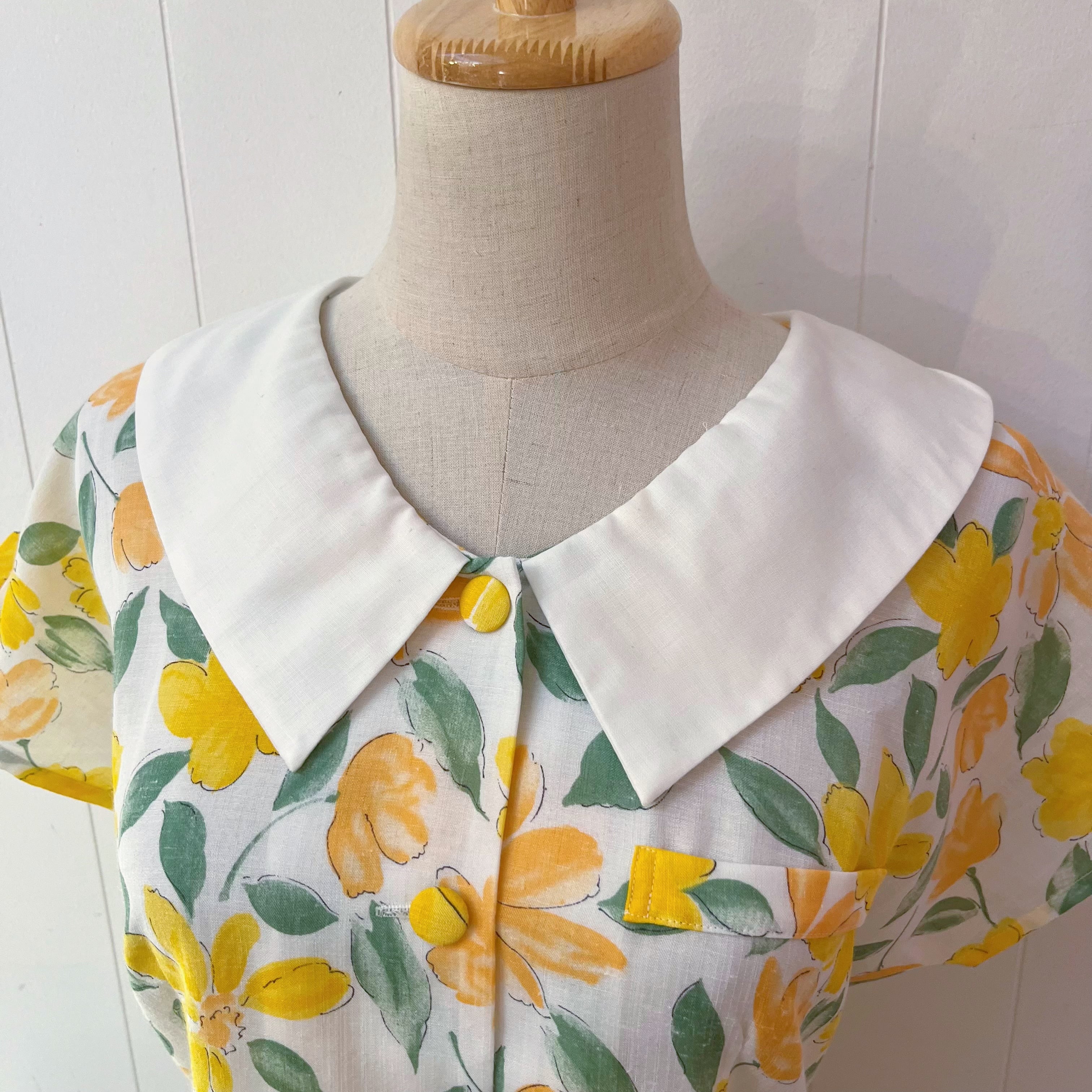 lemon yellow flower white collar blouse