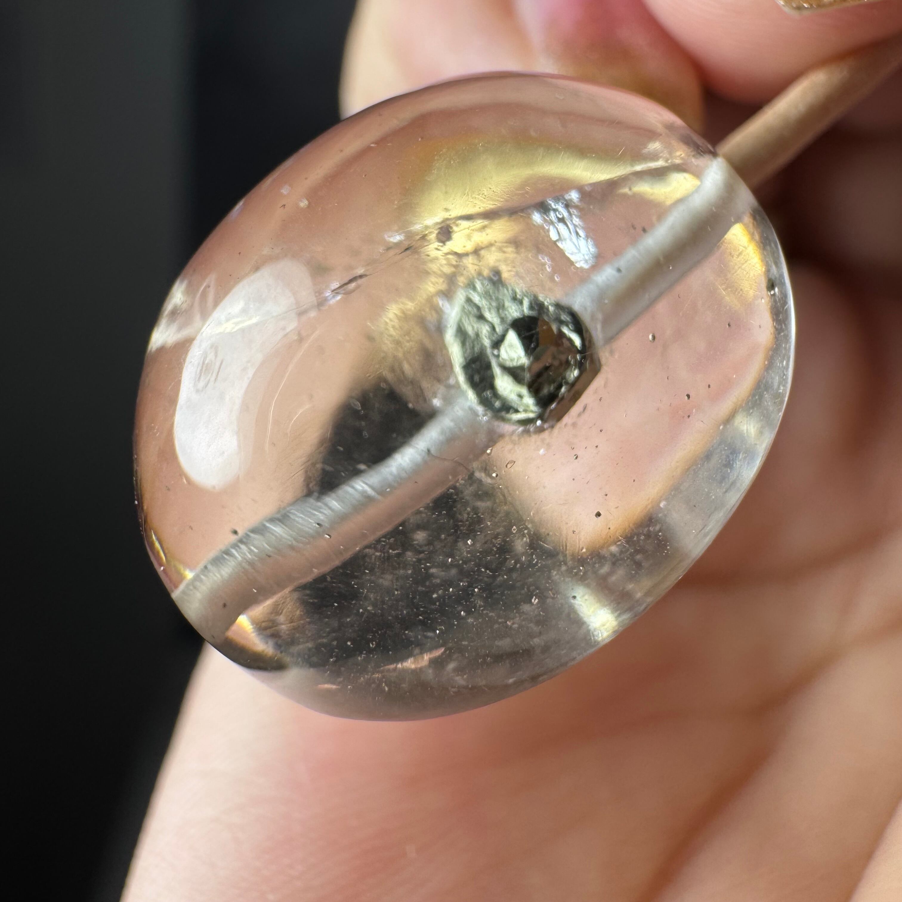 no.3 パイライト 貫通穴