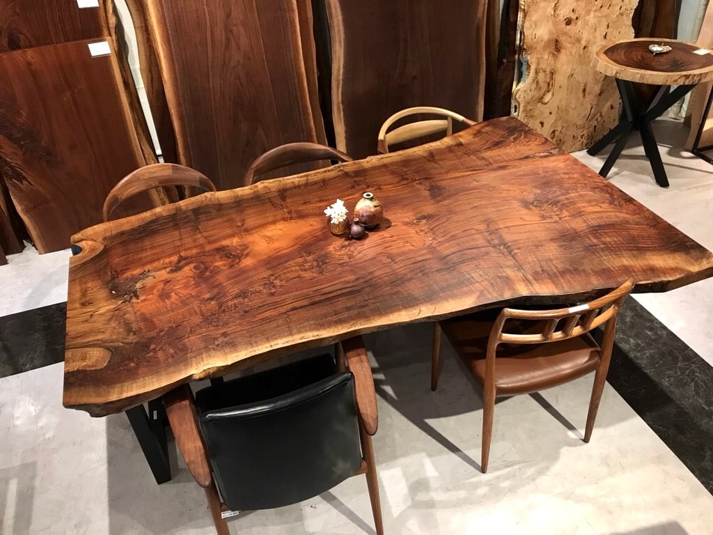 クラロウォールナット_2100×1300-1040-970×50_横浜元町店_テーブル天板