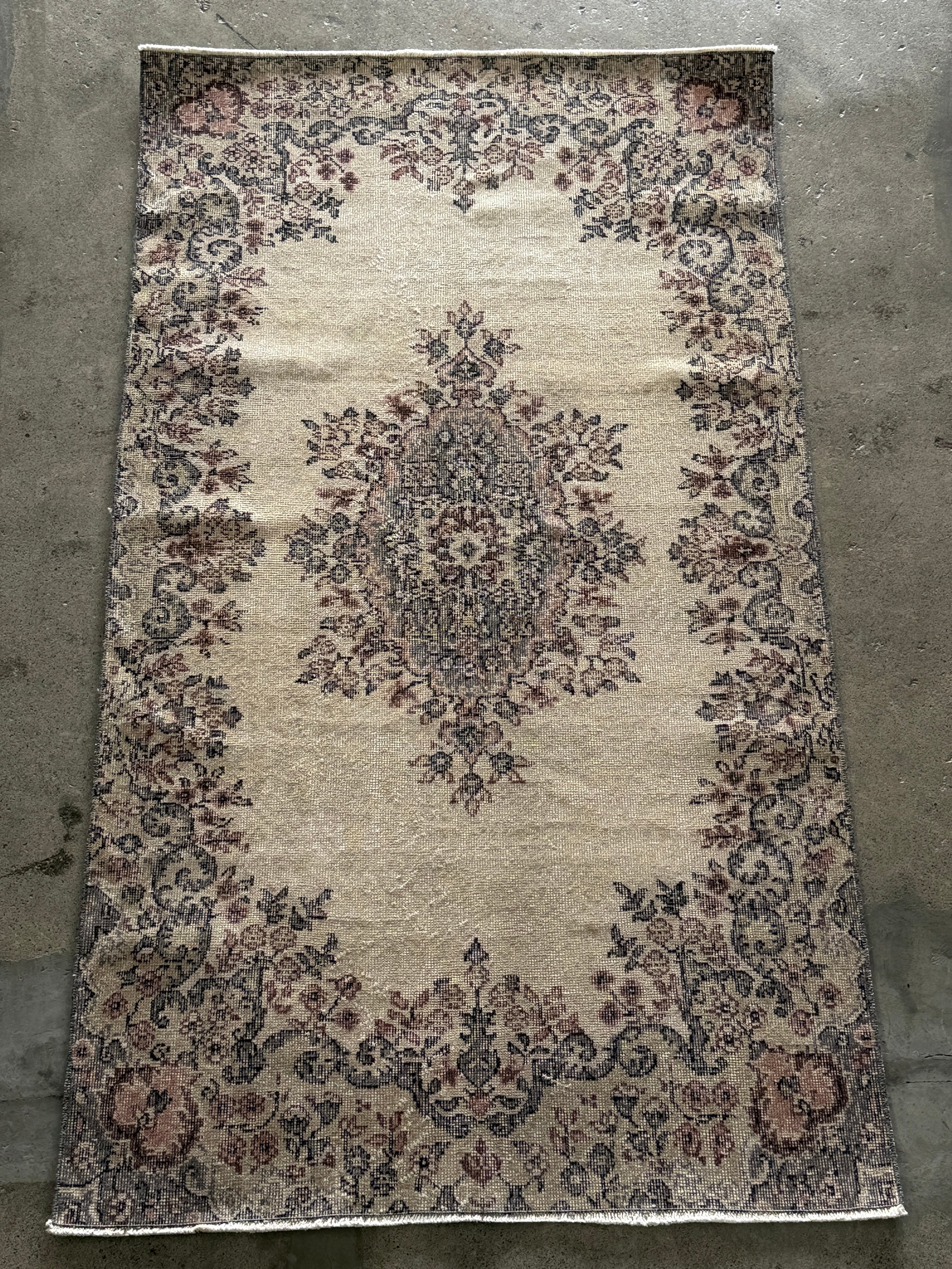 【送料込み】ヴィンテージ トルコラグ イスパルタ絨毯 116x207 TRB3928