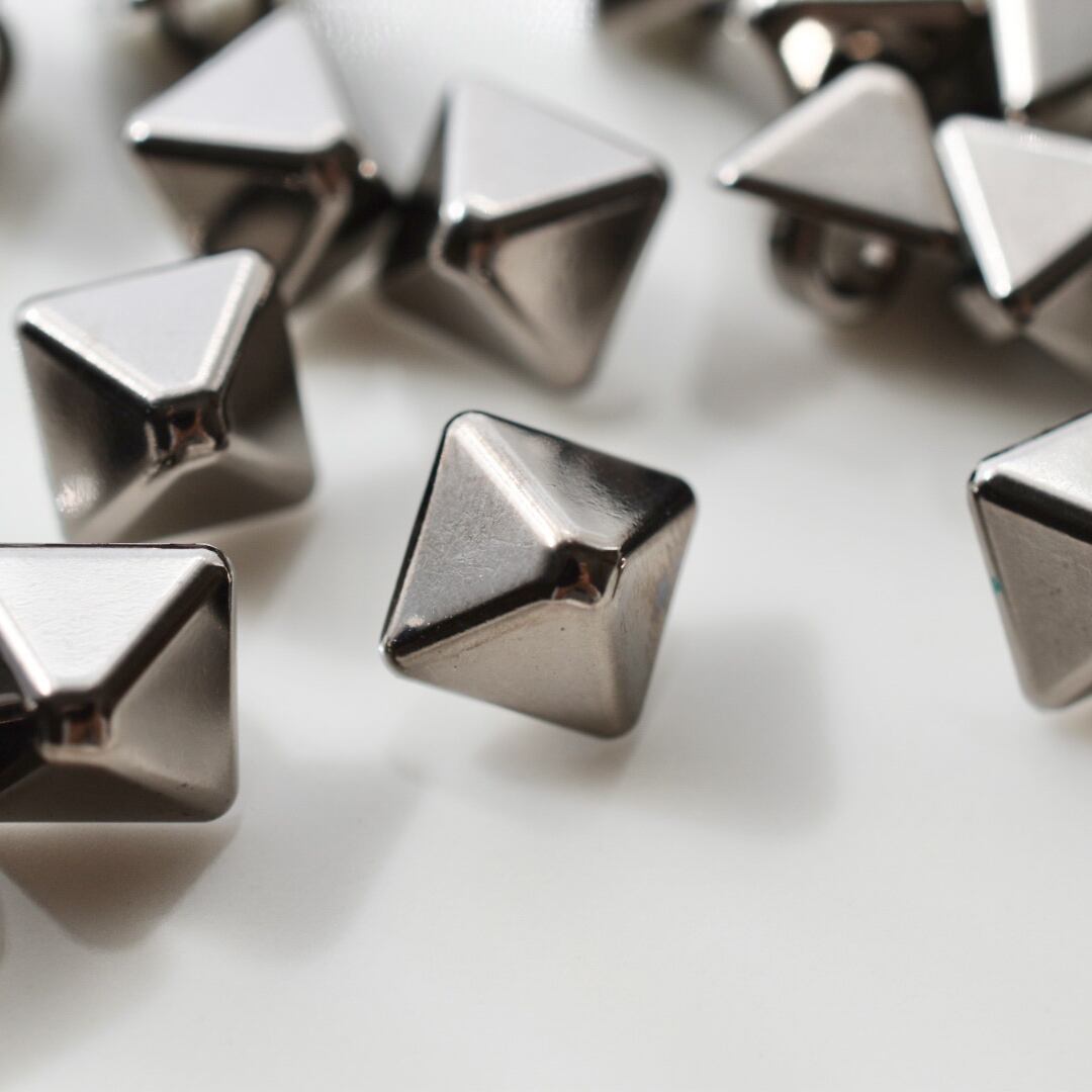 ●『2個セット』立体スクエア×メタリックシルバー 11.5㎜