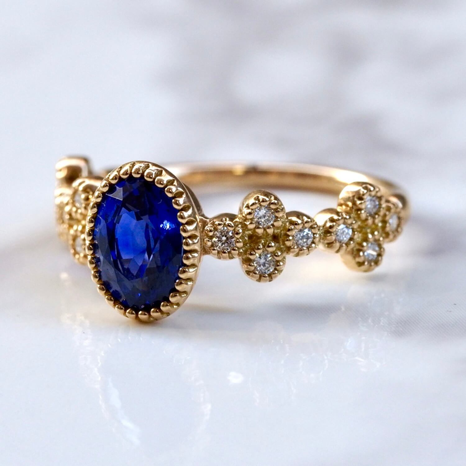 Quattro blue sapphire ring / 18KYG