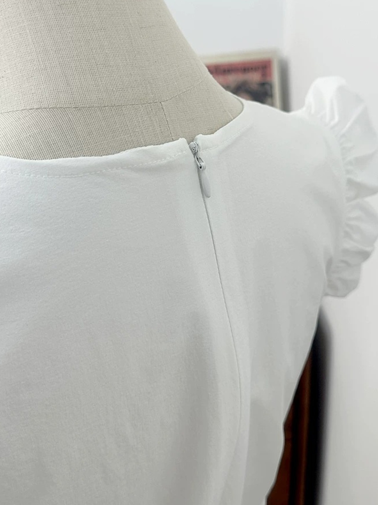 Épure Blanc Frill Top F0644