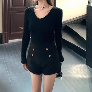 V neck pearl tops 231126