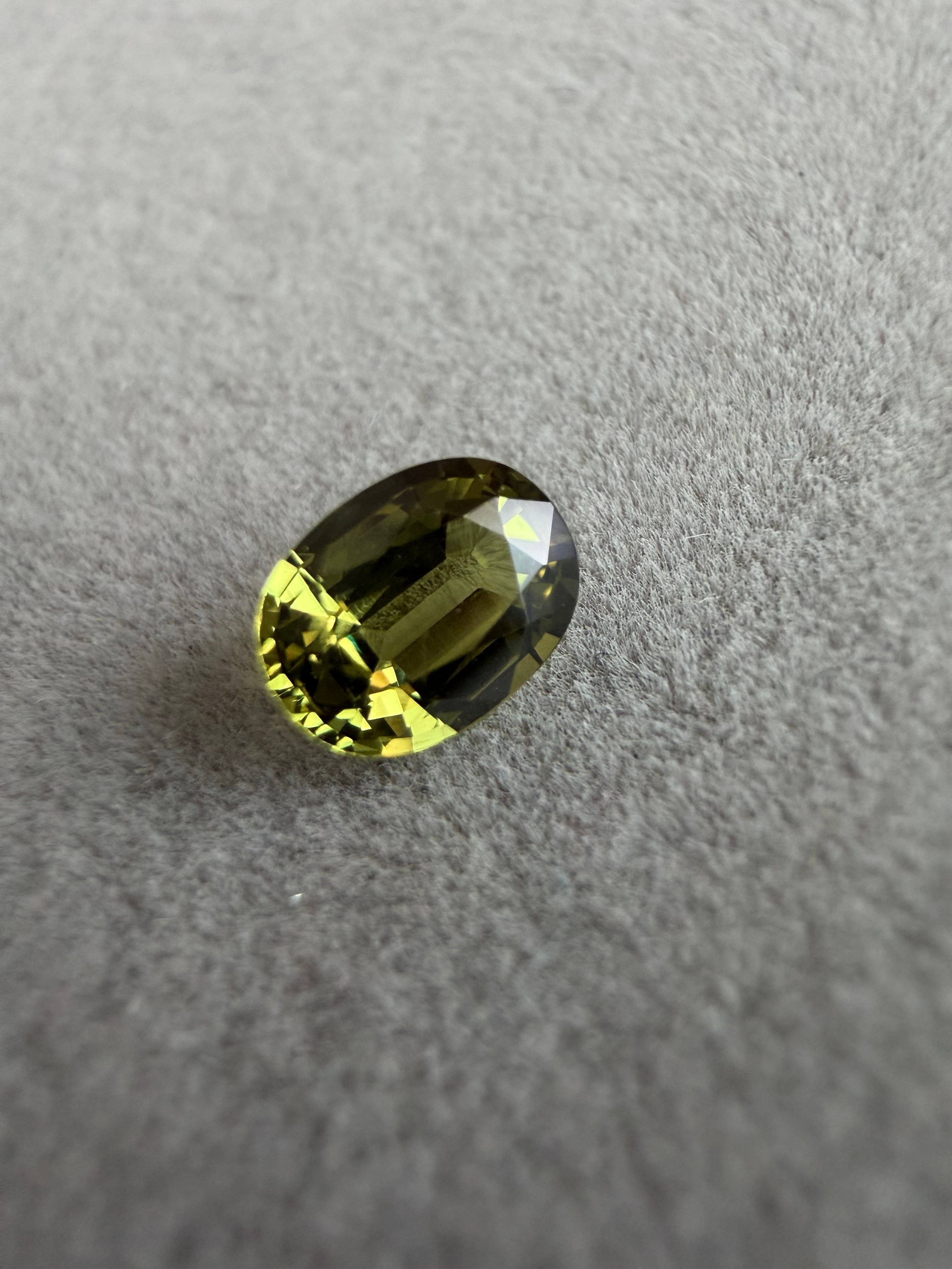 アンドラダイトガーネット トパゾライト 0.354ct クッション 日独ソ