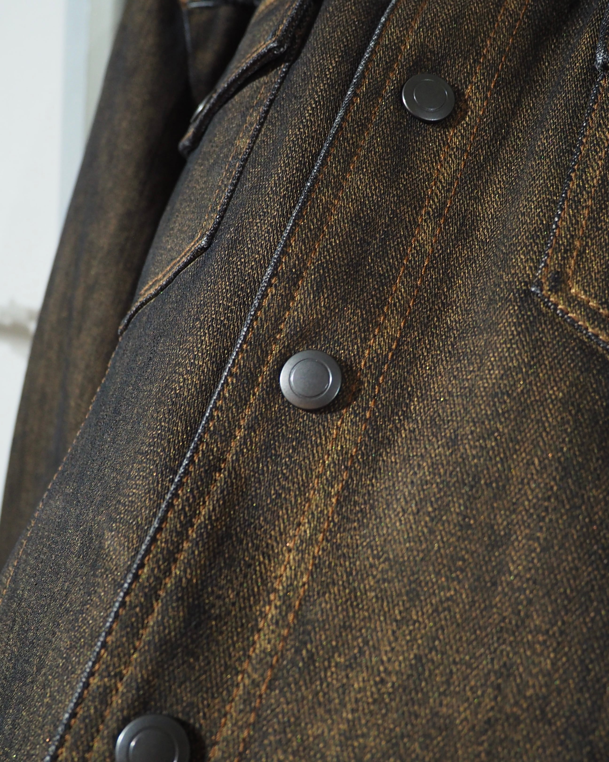 " ELLE HOMME " Beautiful Coating Processing × Western Details Denim Trucker Jacket