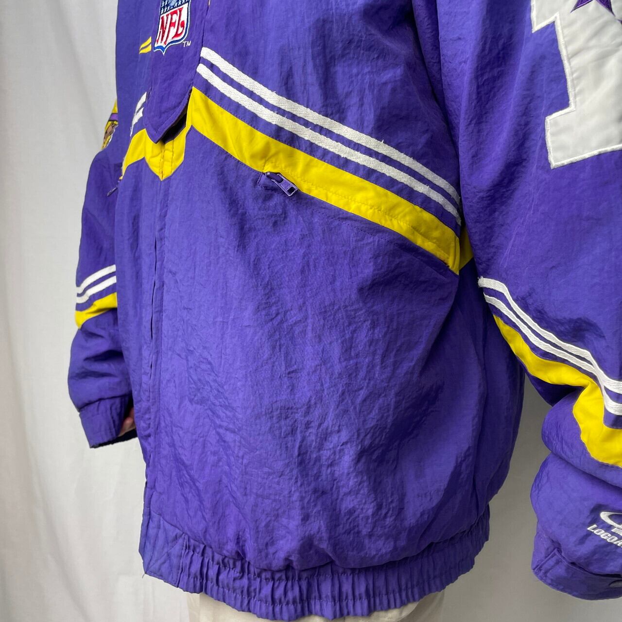 90年代 NFL PRO LINE LOGO ATHLETIC 中綿 ナイロンジャケット ミネソタ