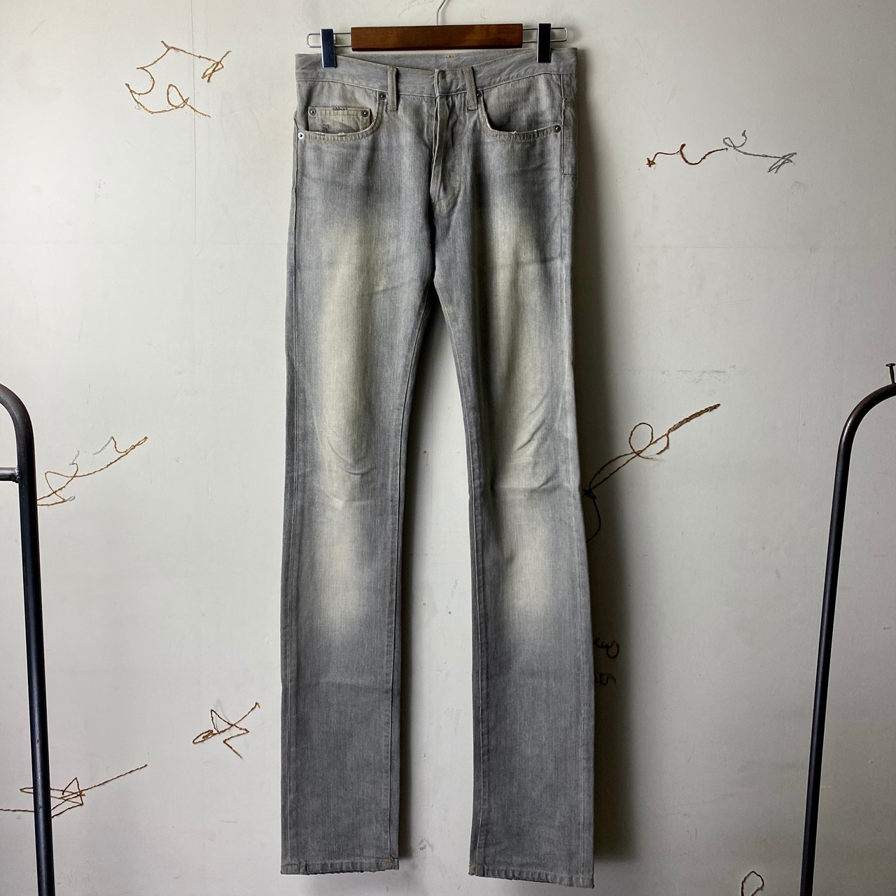 2006SS DIOR HOMME faded gray denim skinny pants | NOIR ONLINE
