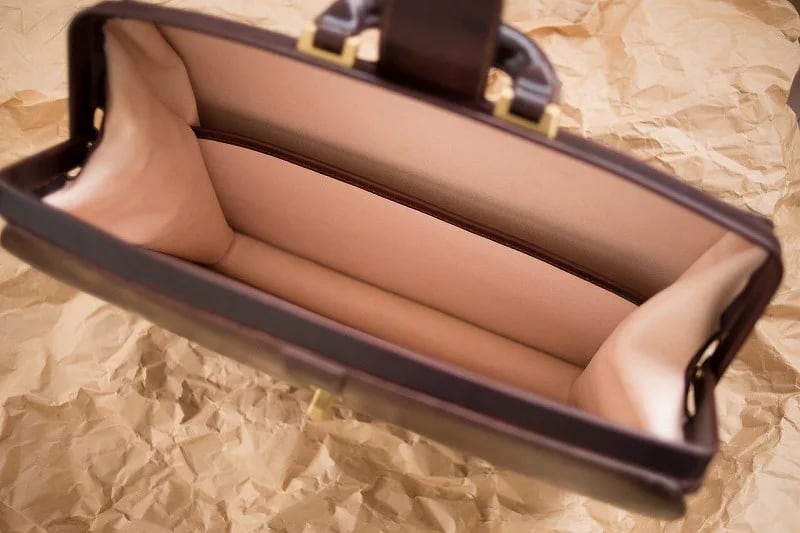 Lloyd's ブライドルレザー　ドクターバッグ Lloyd'sロイズブライドルレザーダレスバッグ ドクターバッグロイド