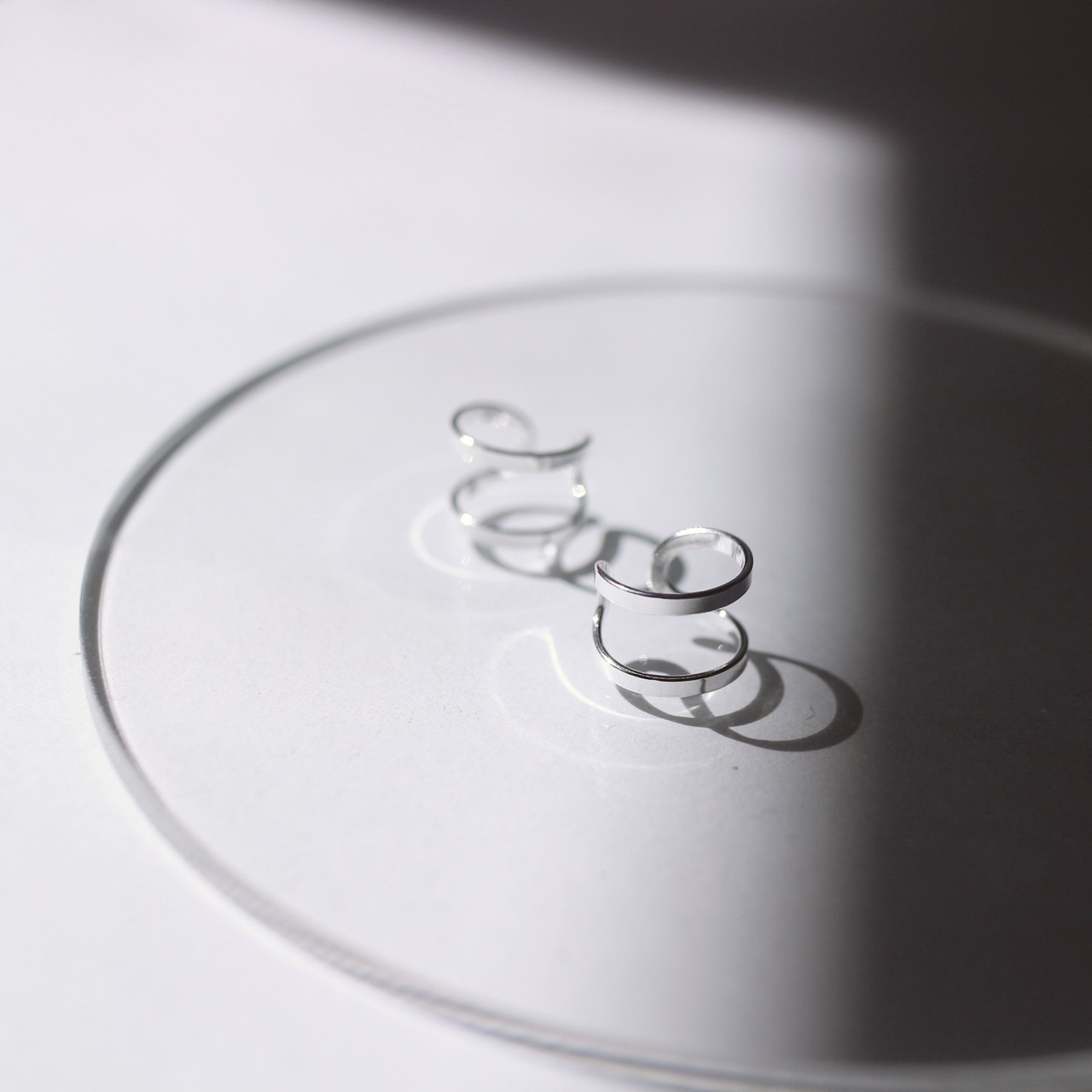 シンプル2連フープイヤーカフ